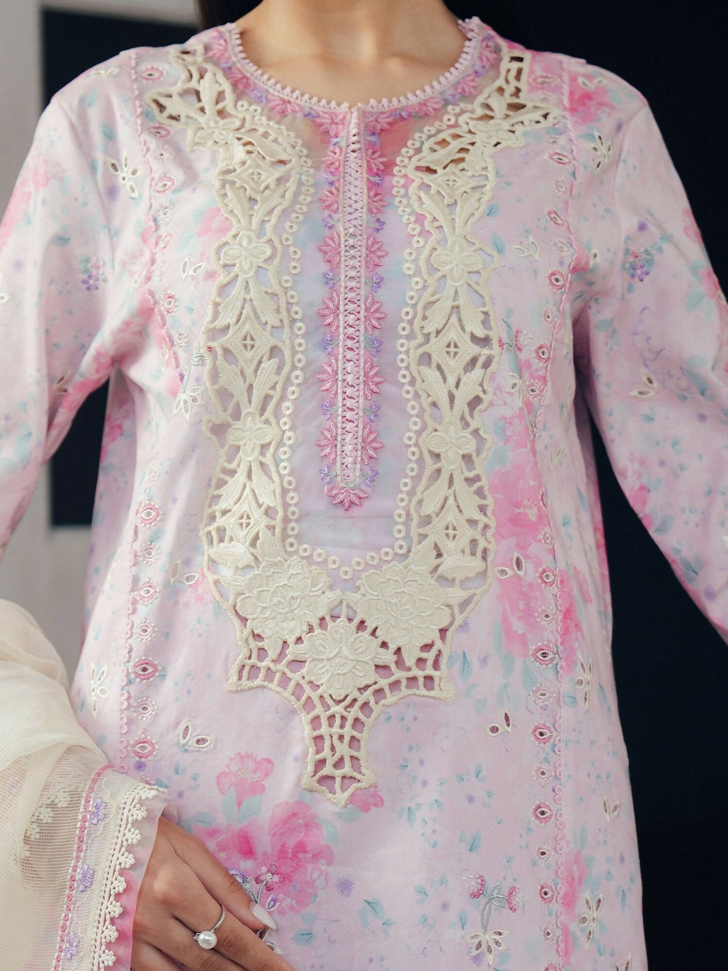 Afrozeh Day Break'26 Lawn Embroidered Unstitched 3-Piece Suit-Skydust