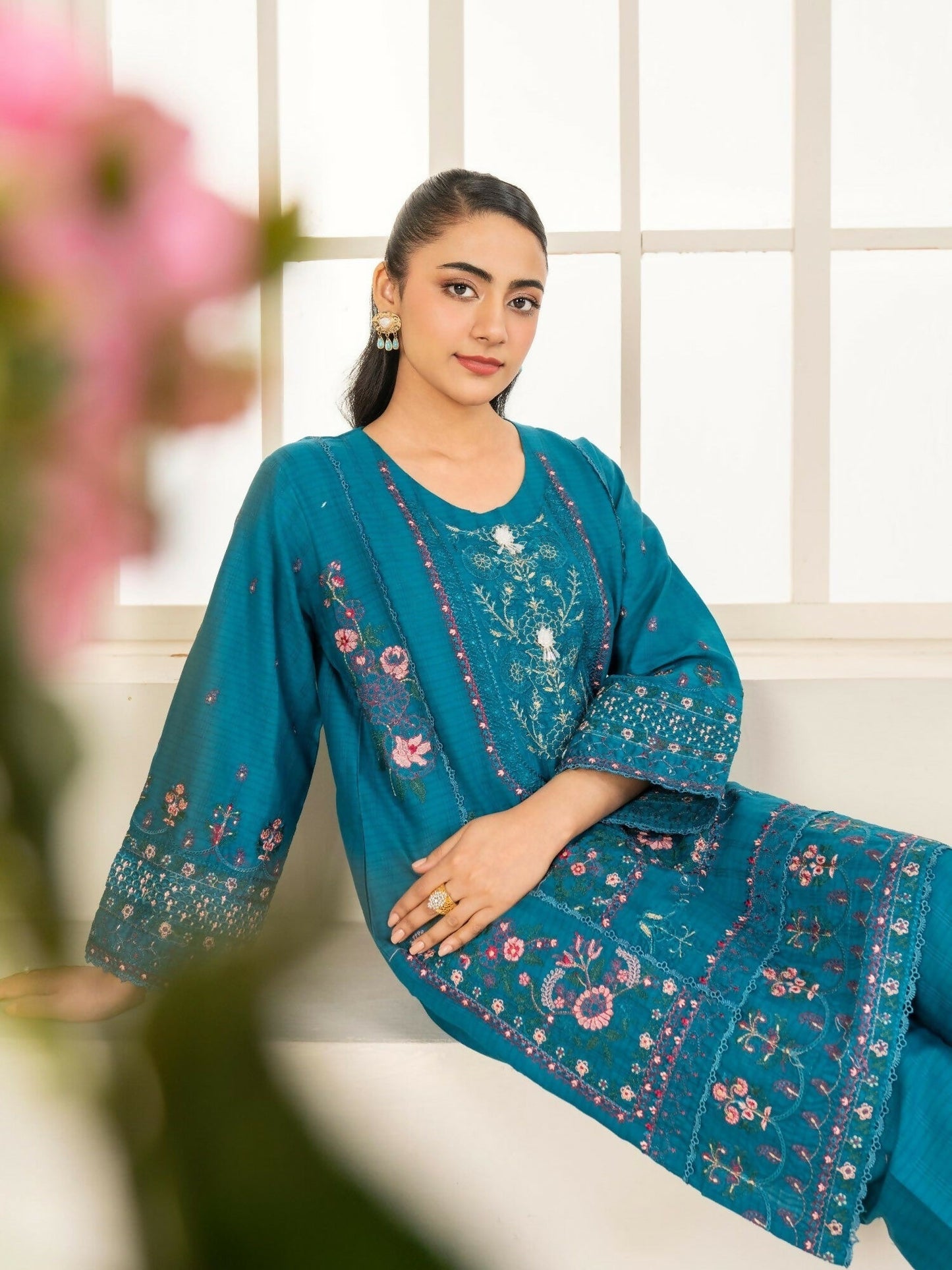Stylish Collection Aaraish Cotton Embroidered Stitched 2-Piece Suit-Neelum Zinc