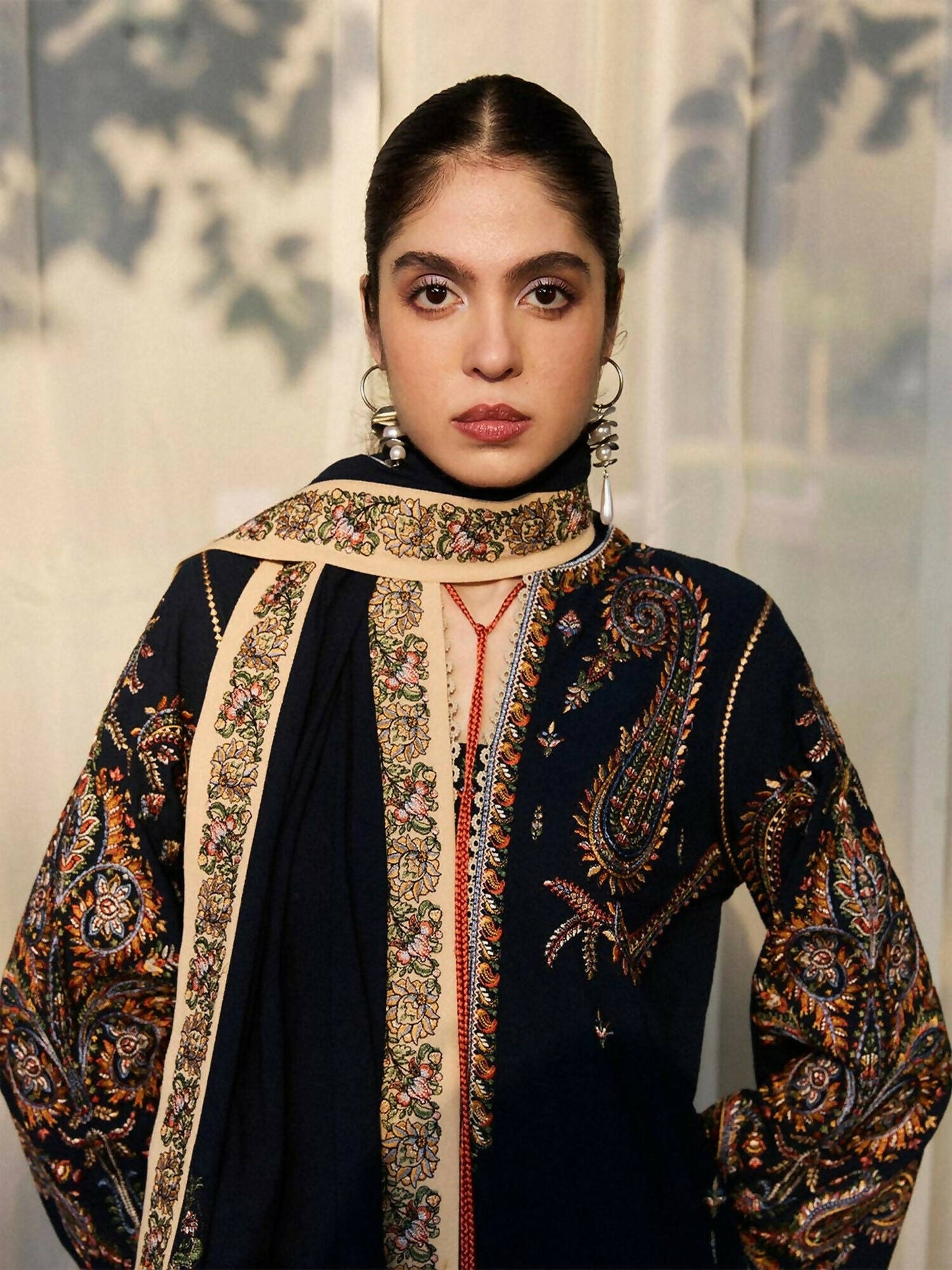 Jugnu By Hussain Rehar AW'25 I Karandi Embroidered Scarf-Bani