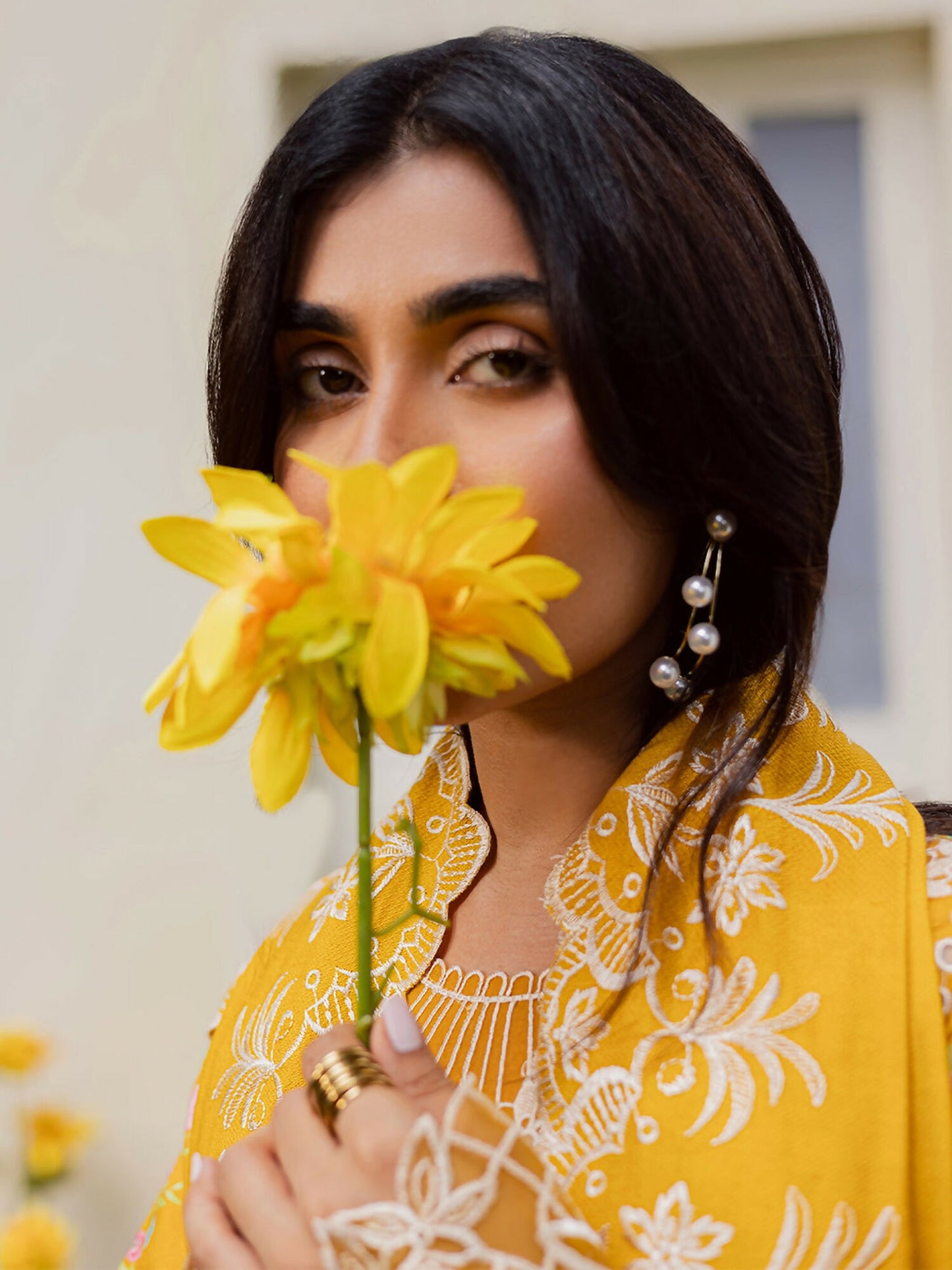 Mahnur Gardenia Khaddar Embroidered Unstitched 3-Piece Suit-GR-08