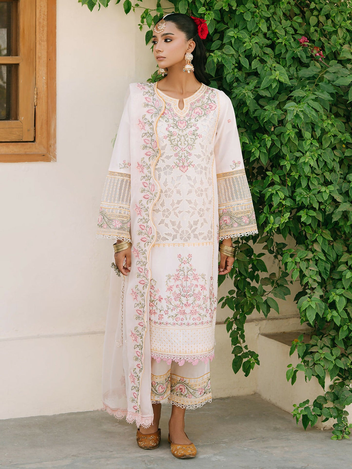 Unstitched 3-piece luxury lawn suit from Mahnur Shanaya Luxury Lawn collection with laser embroidered lawn front, embroidered chiffon dupatta, and dyed trouser.