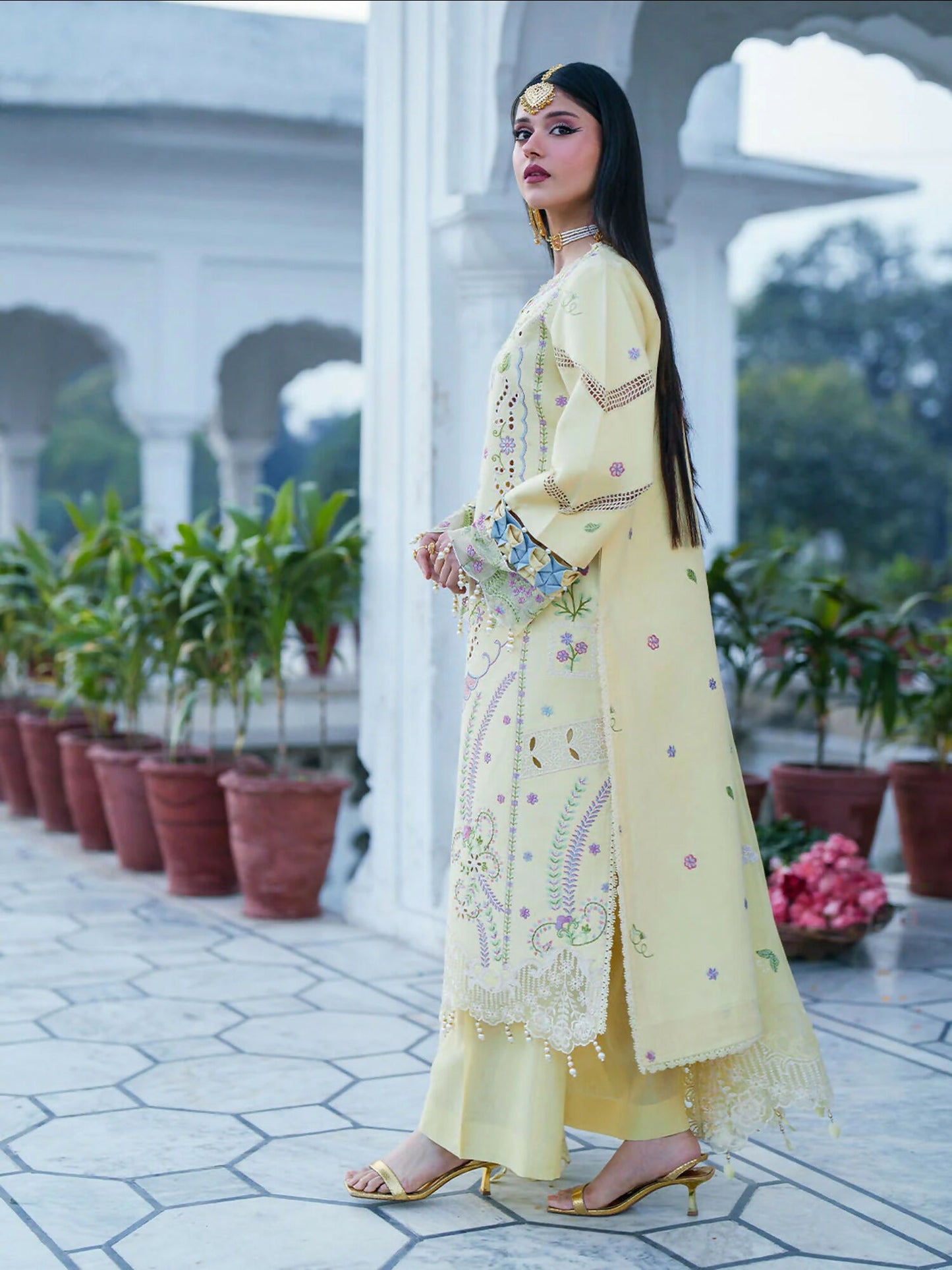 Mahnur Gul Luxury Lawn'26 Embroidered Unstitched 3-Piece Suit-G-014