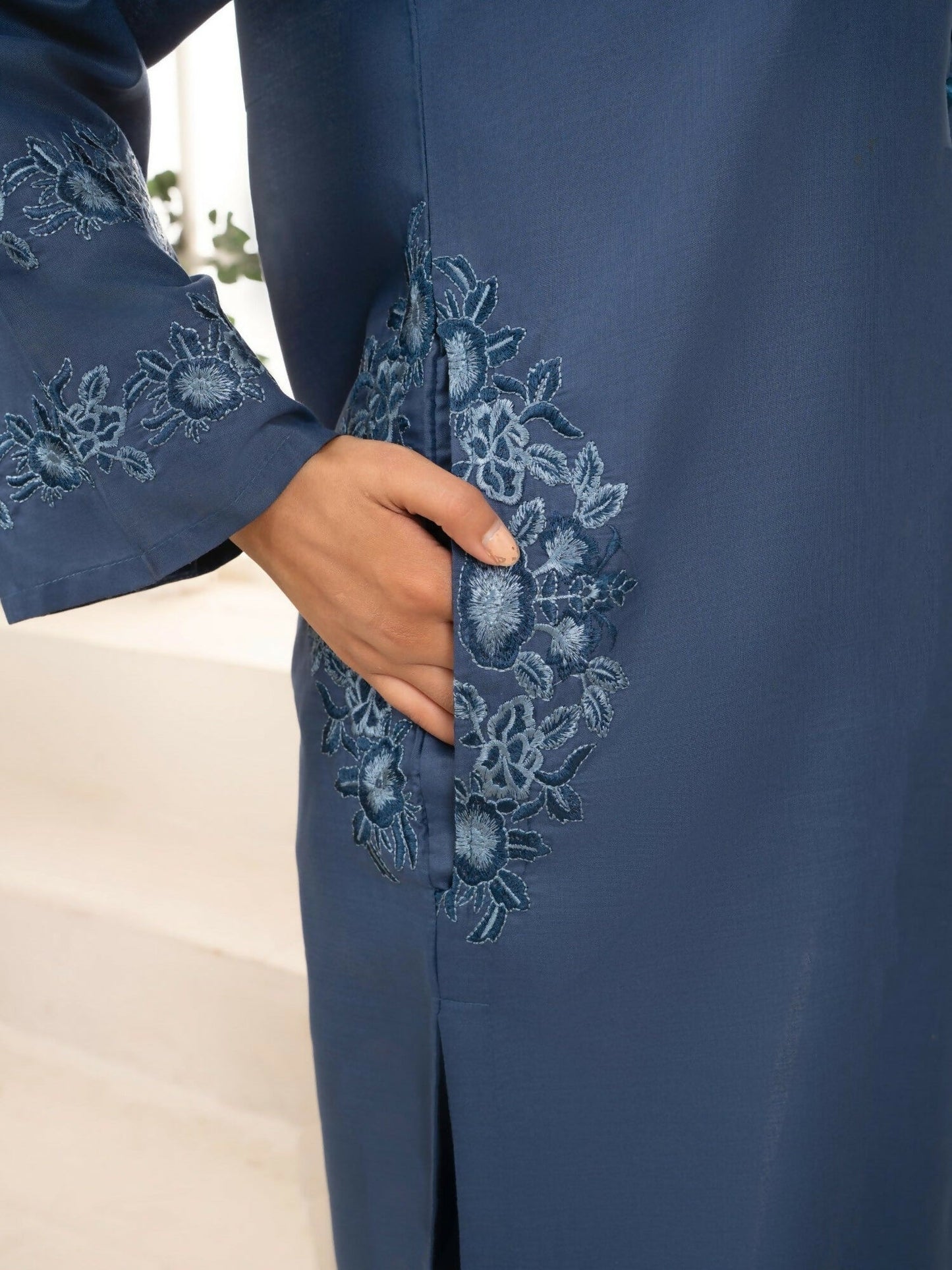 Stylish Collection Aaraish Cotton Embroidered Stitched 2-Piece Suit-Chic Pocket