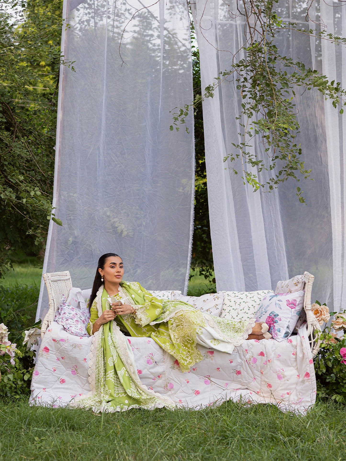 Mahnur Gardenia Khaddar Embroidered Unstitched 3-Piece Suit-GR-03