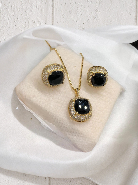 Fashion Hub By Noor Bilal - Gold Plated Pendant Set