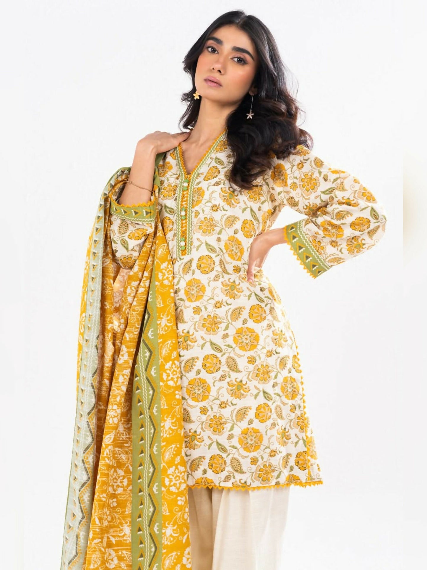 Alkaram Studio Khaddar Printed Unstitched 3-Piece Suit-FW-17.1-24-Off White
