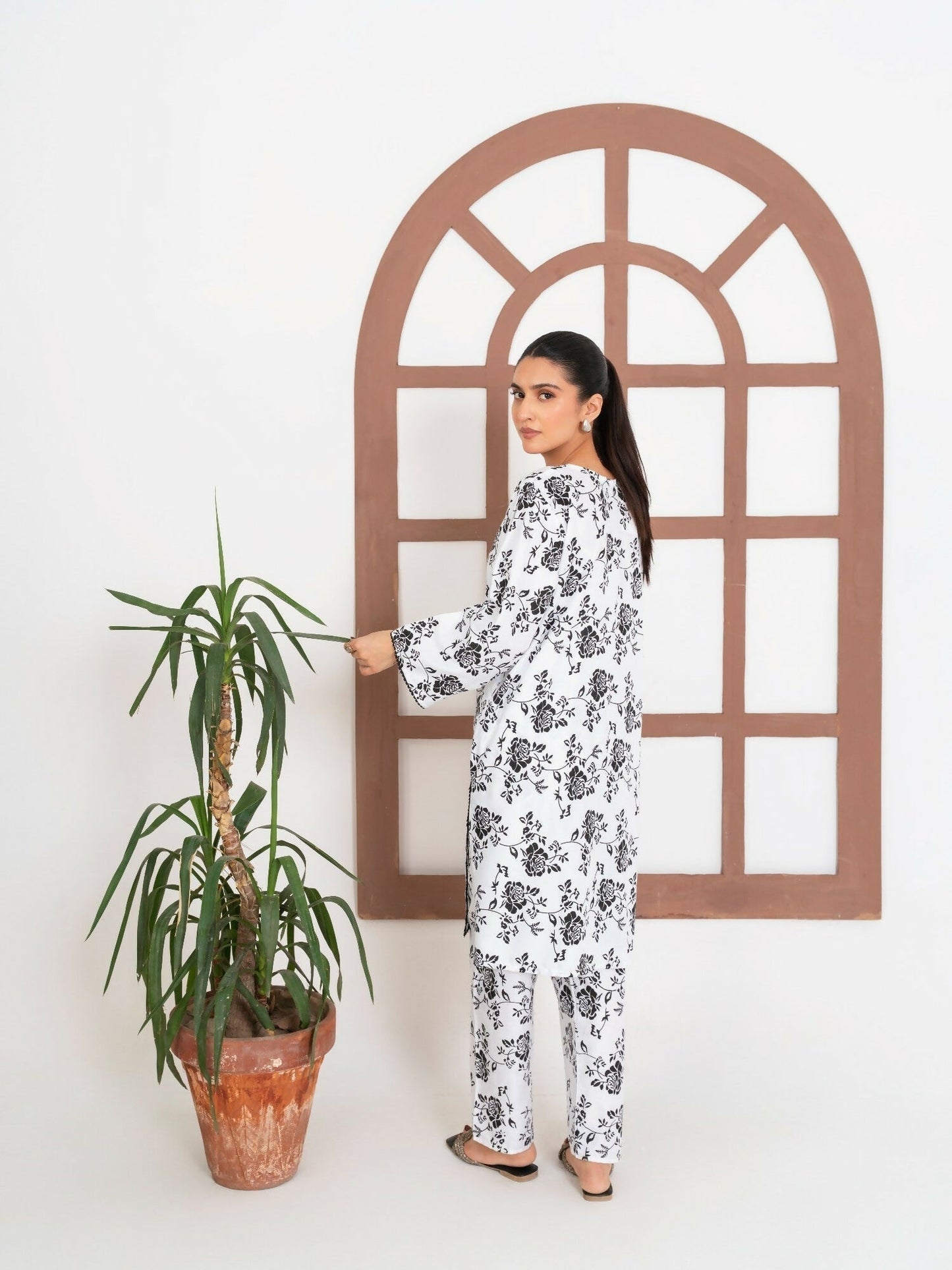 Stylish Collection Enchant Pret Linen Co-Ord Set-Rose White