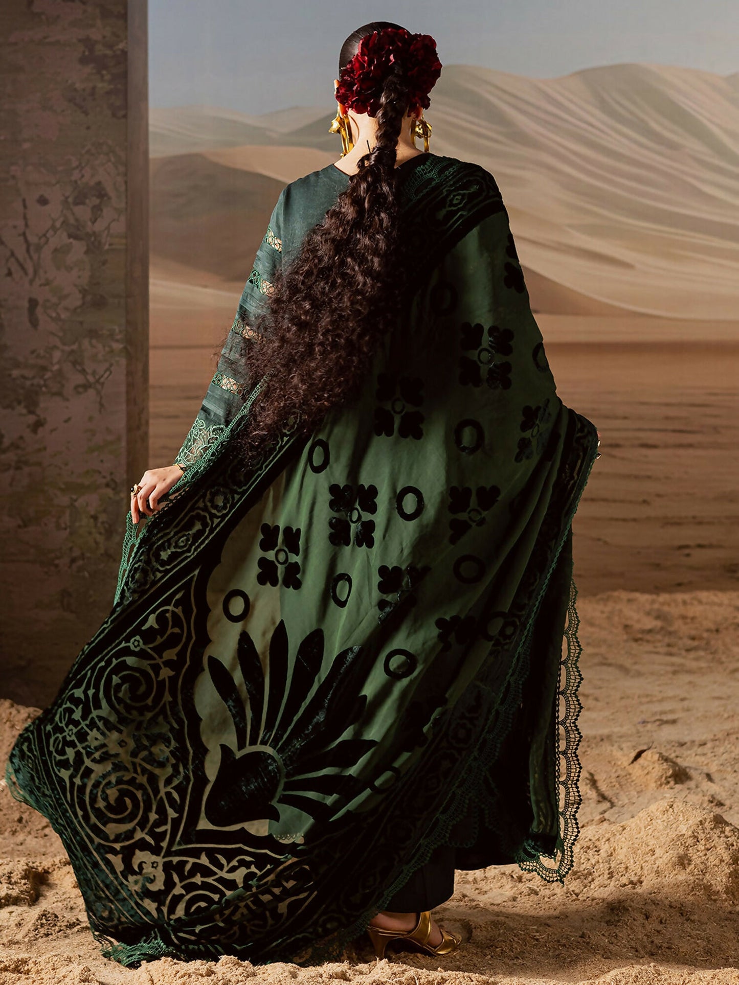 Mahnur Amelia Kotrai Embroidered Stitched 3-Piece Suit–CK-009