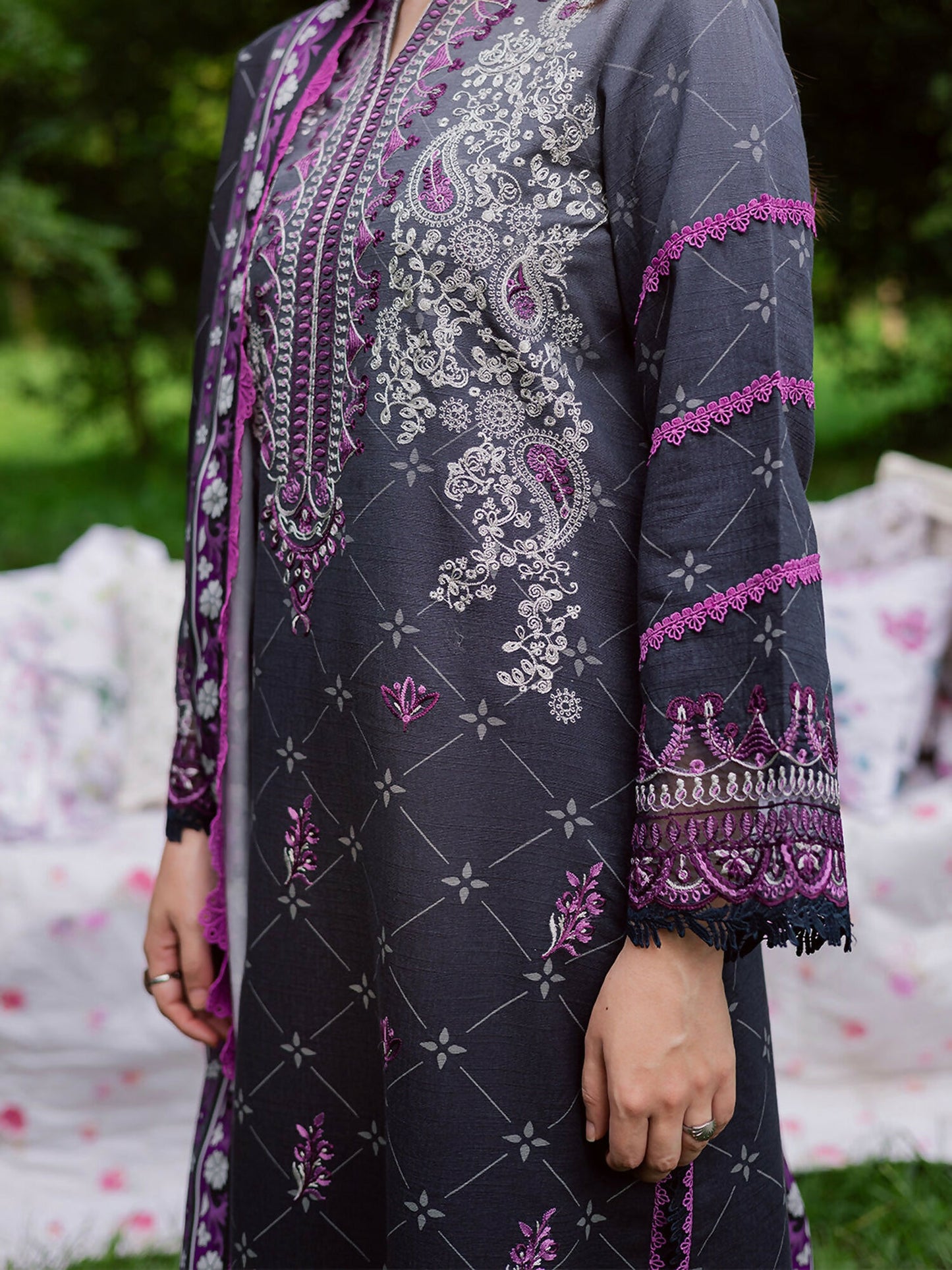 Mahnur Gardenia Khaddar Embroidered Unstitched 3-Piece Suit-GR-02