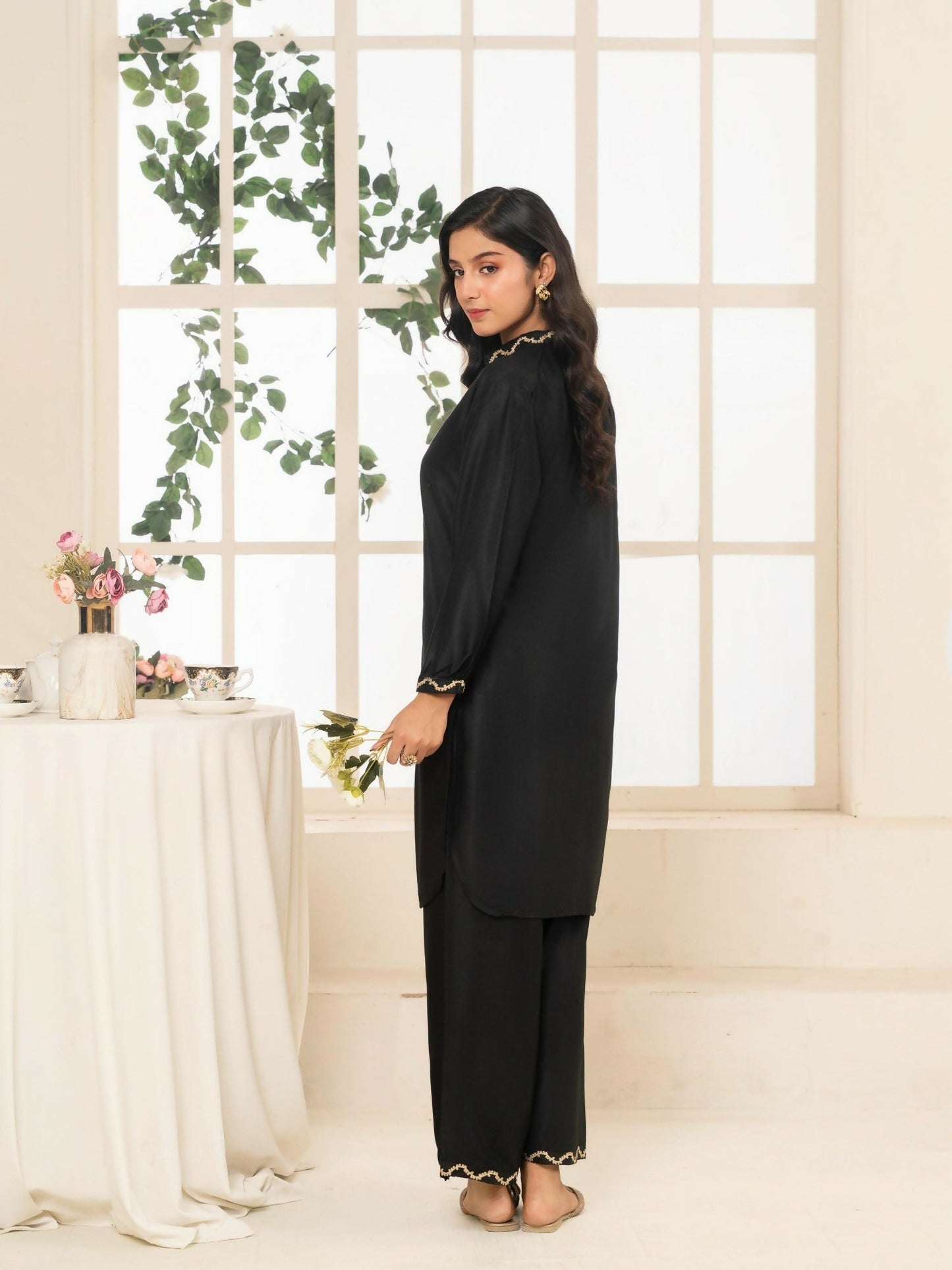 Stylish Collection Aaraish Linen Embroidered Co-Ord Set-Black Ringles