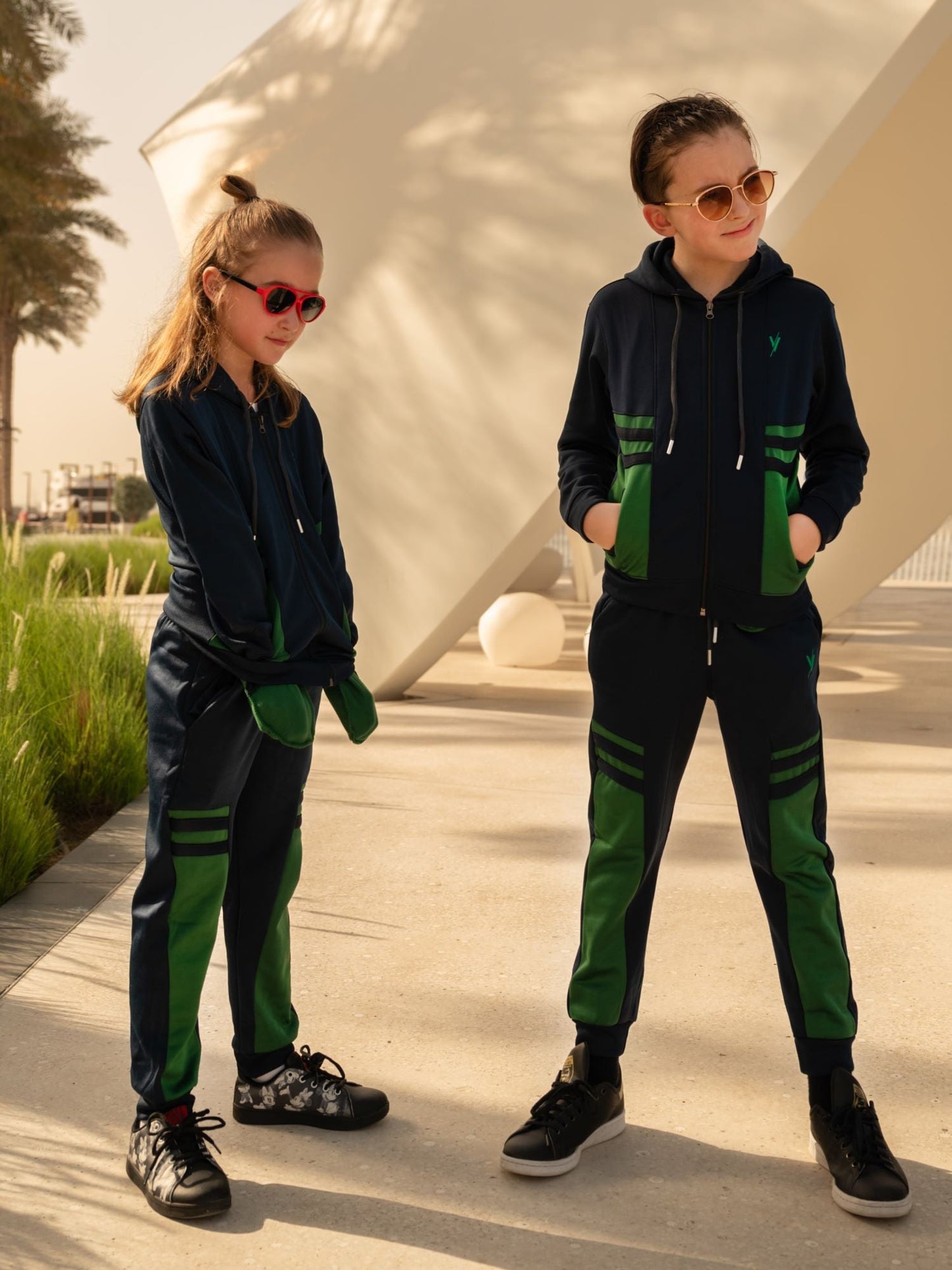 Velvour Fleece Hooded Tracksuit-VWT31-B