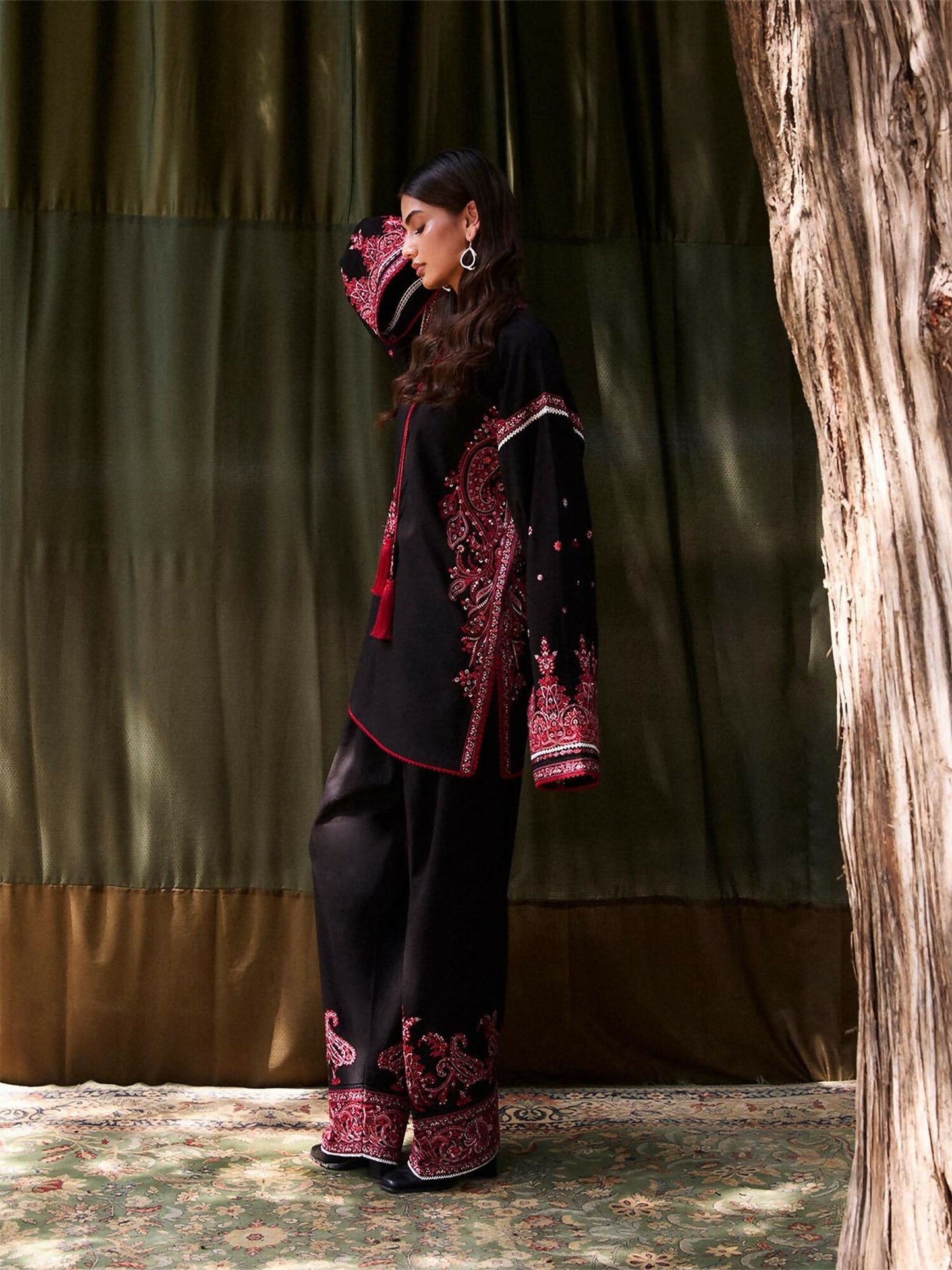 Jugnu By Hussain Rehar AW 25 - Edit I Karandi Embroidered Stitched 2-Piece Suit-Banhi