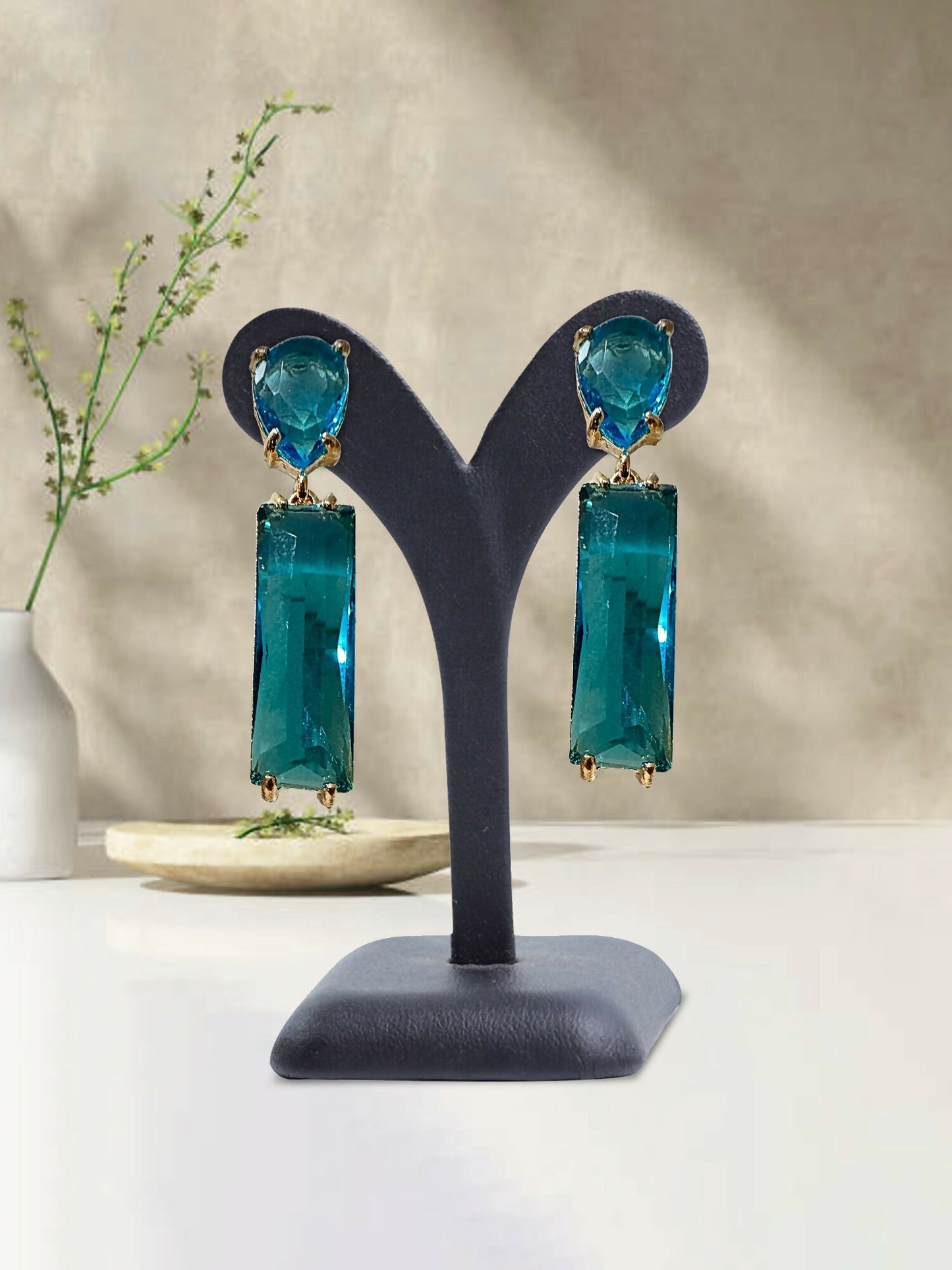 Glitter Jewellery earrings with rounded top and rectangular crystal drop design