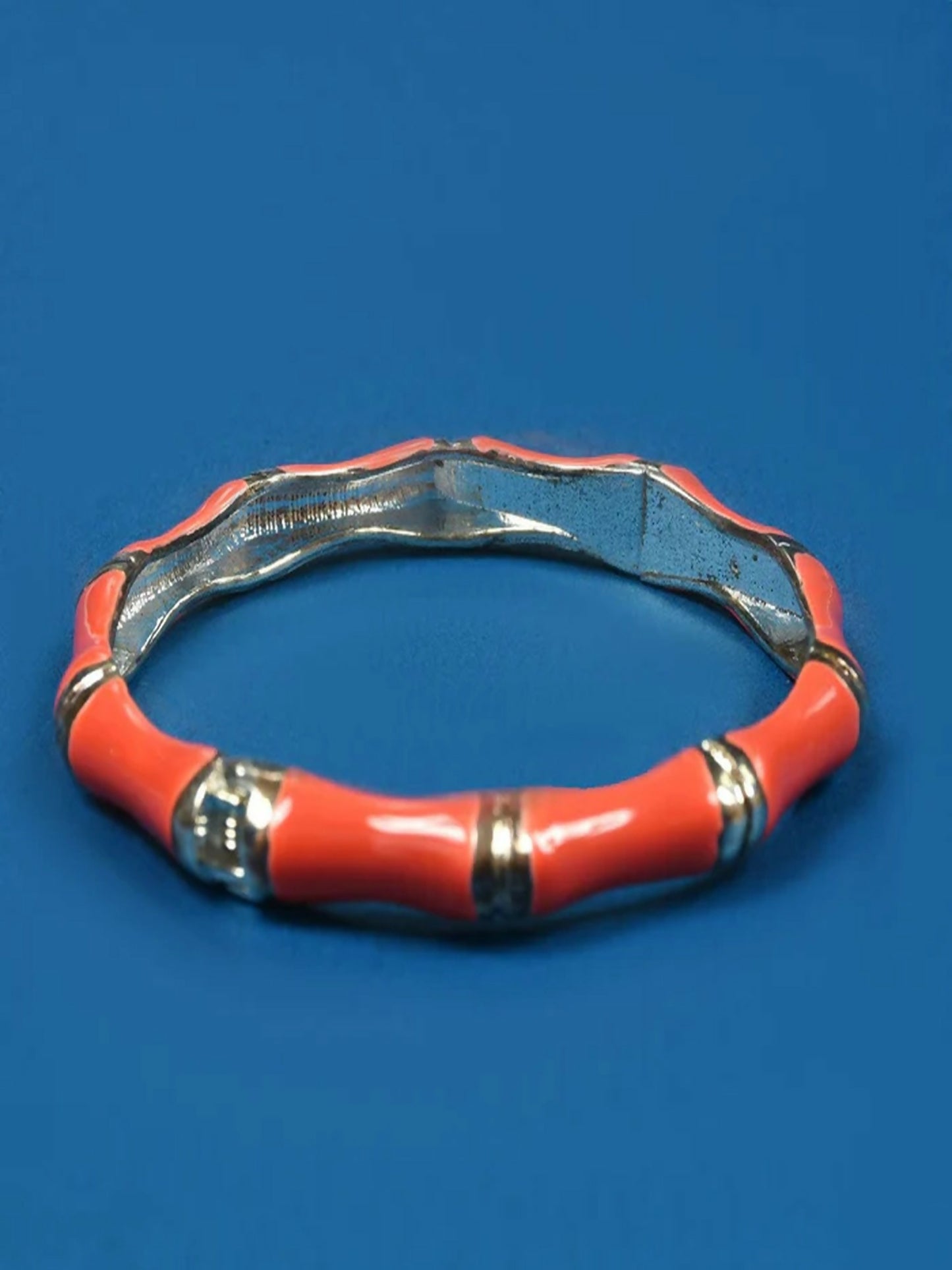 Funky's Women Enamel Clutch Bangle-10889
