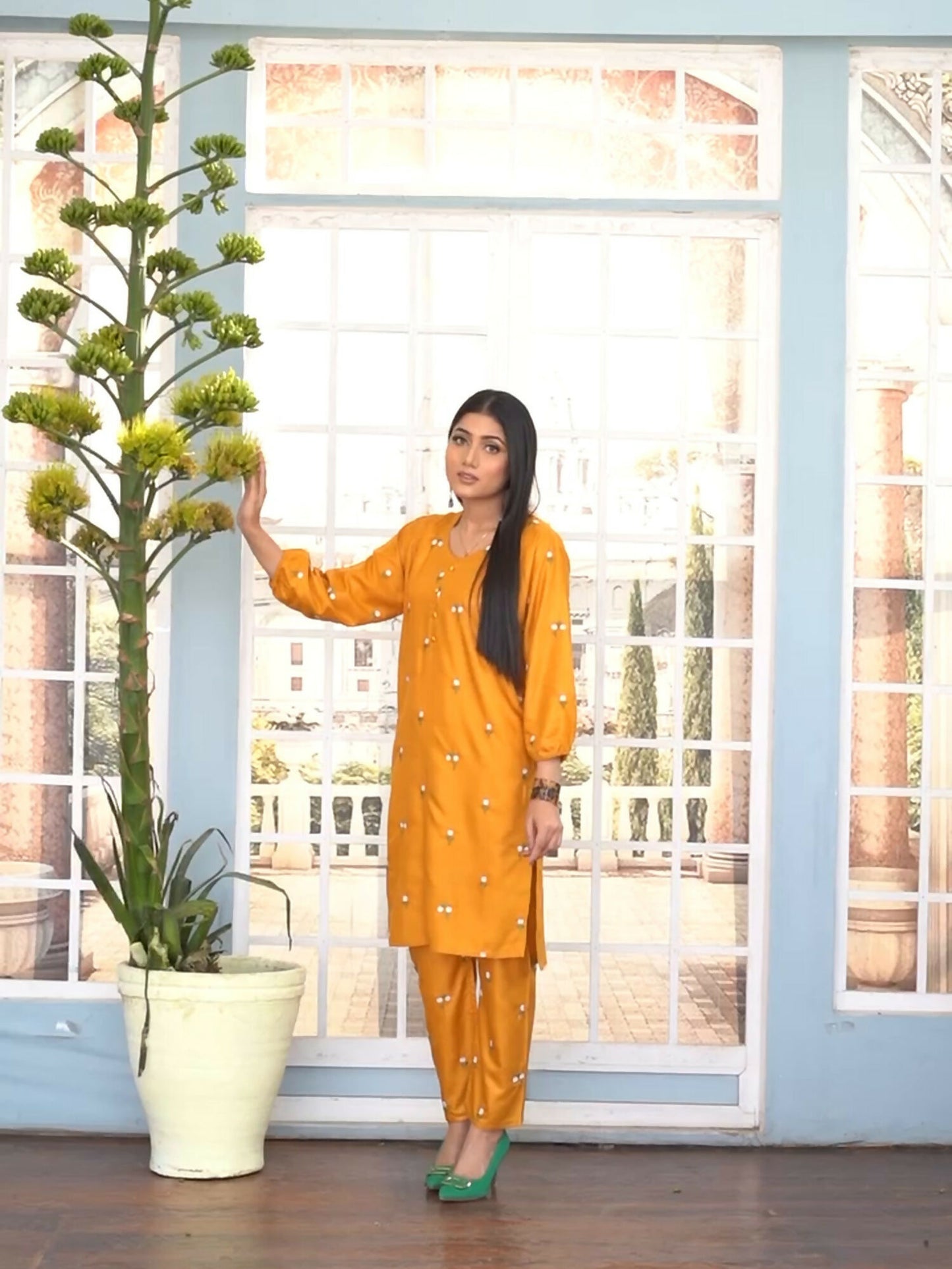 Stylish Collection Aaraish Linen Embroidered Co-Ord Set-Petal