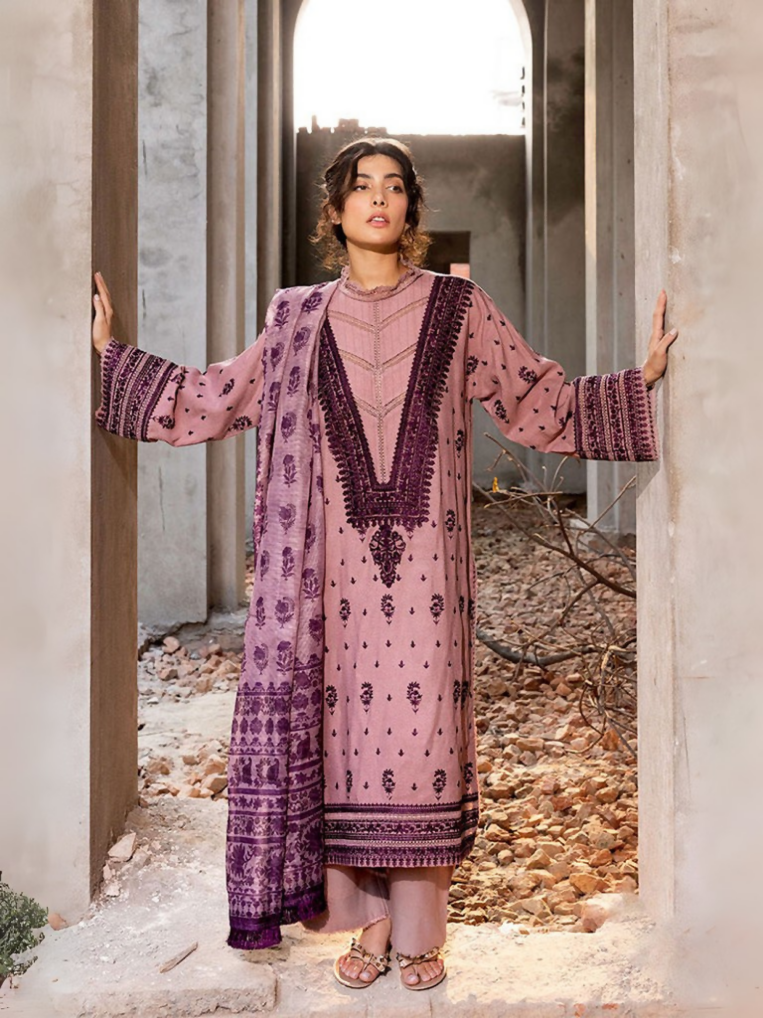 Unstitched 3-piece suit by Sobia Nazir with karandi embroidered shirt, dyed trouser, and slub organza printed dupatta.