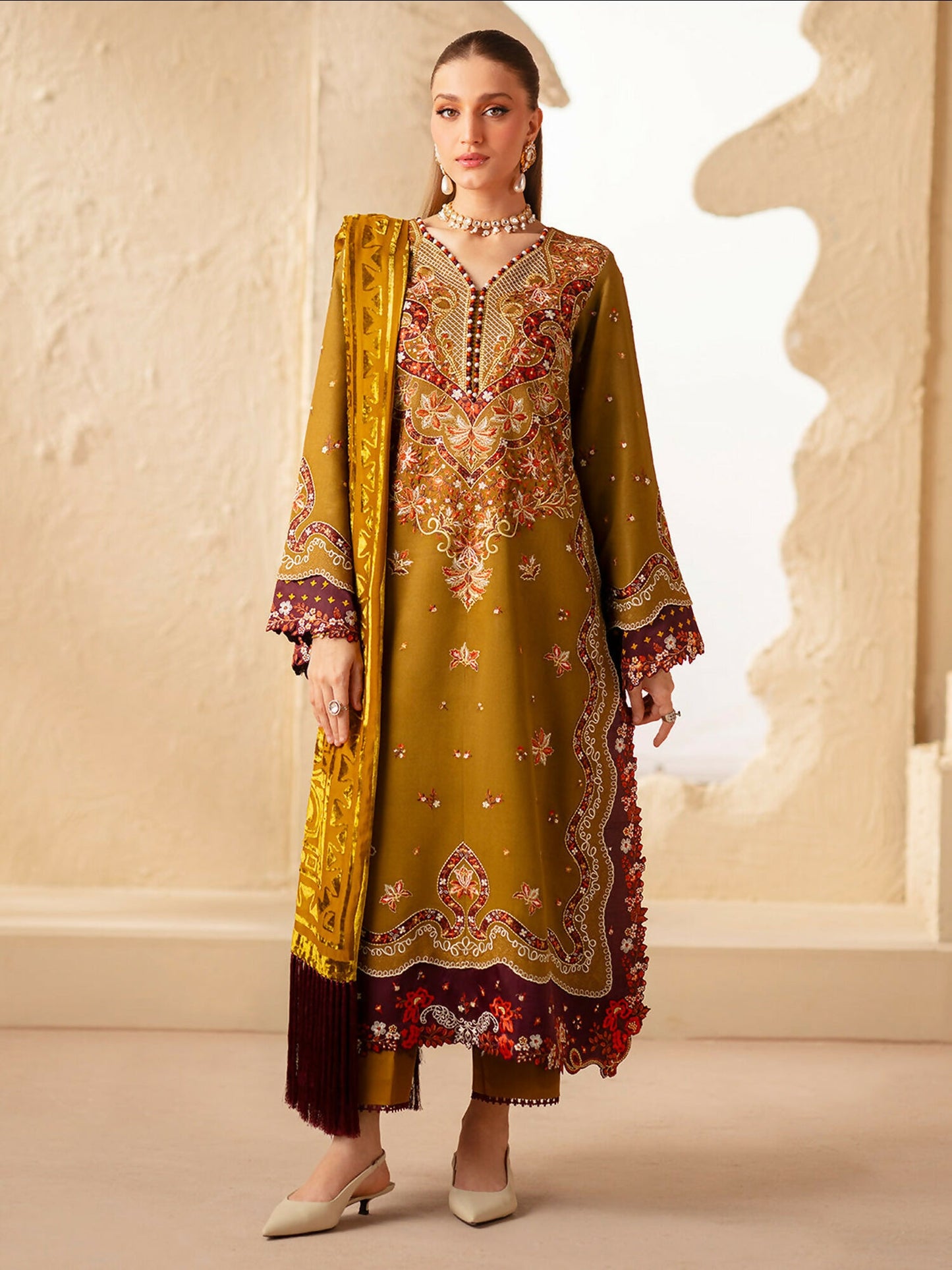 Binilyas Saqqara Kotrai Embroidered Unstitched 3-Piece Suit-163-A