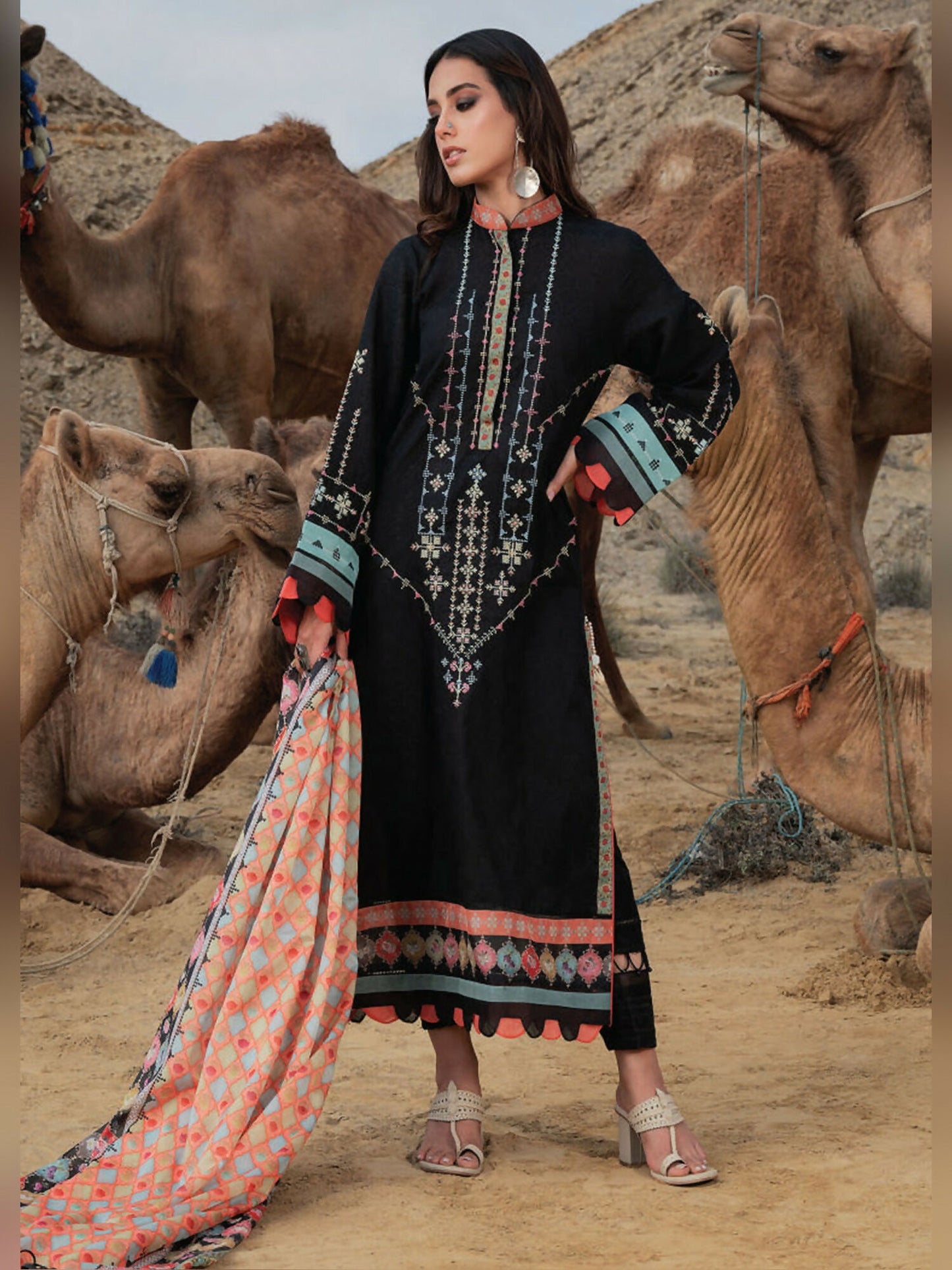 Black Wardha Saleem Summer Collection Lawn Embroidered Unstitched 3-Piece Suit-D-02 Heer