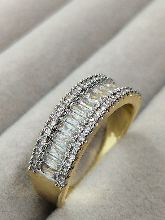 H&A Jewellery 18K gold polished zircon band ring with triple-row design