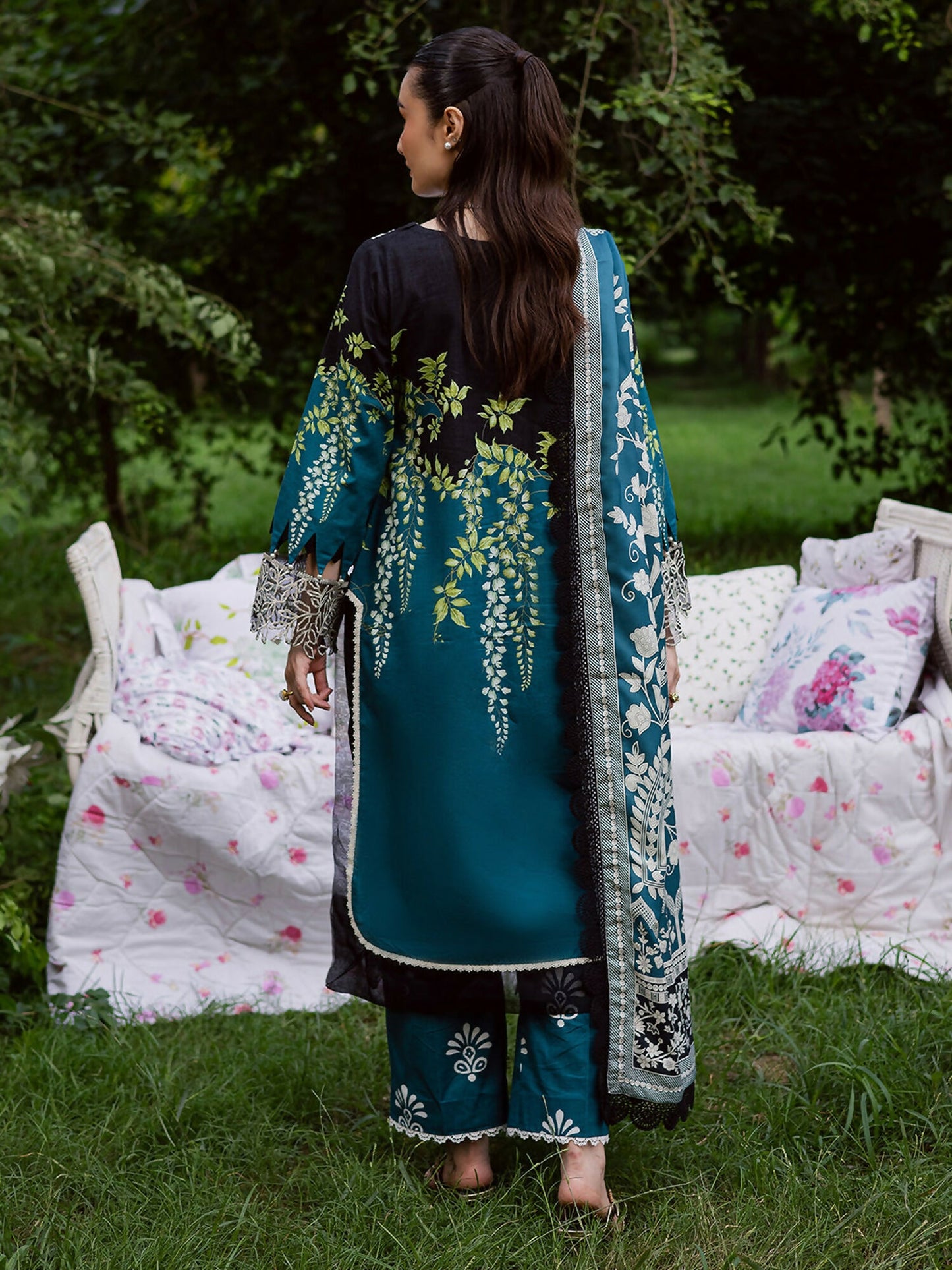Mahnur Gardenia Khaddar Embroidered Unstitched 3-Piece Suit-GR-04