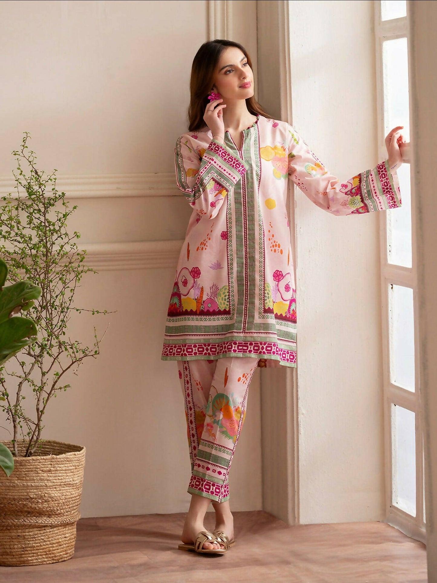 Mahnur Noir Lawn'26 Printed Co-Ord Set-N-07