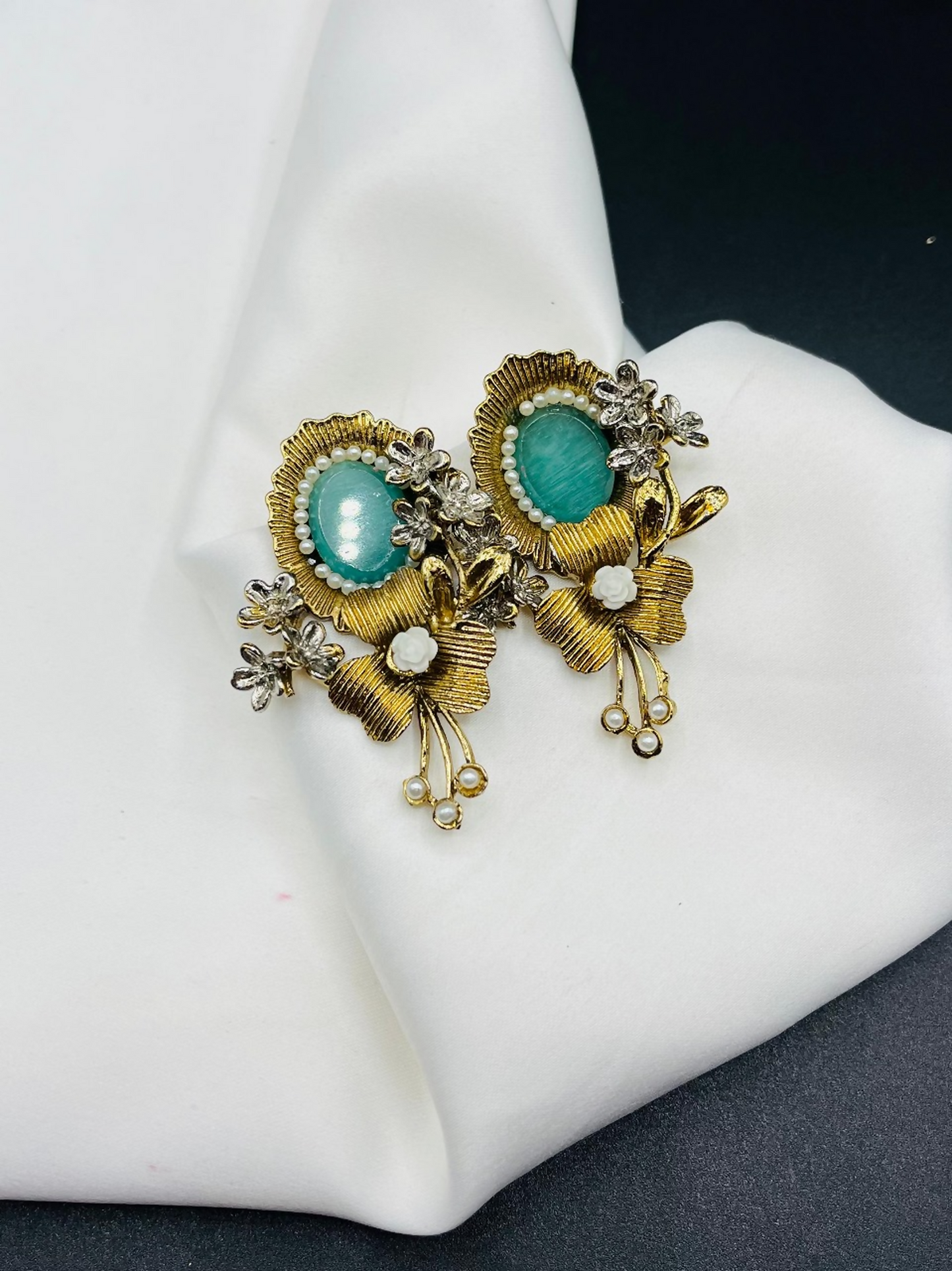 Durwaj's Statement Earrings-DW-029