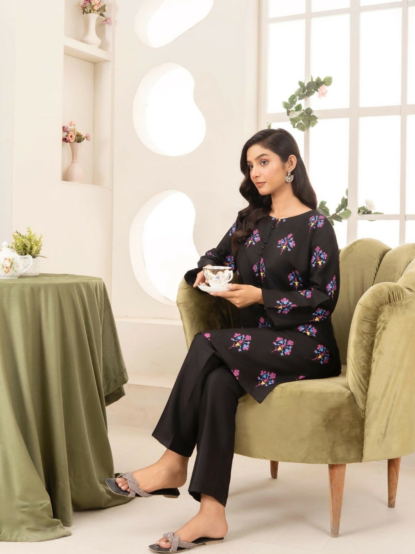 Stylish Collection Aaraish Linen Printed Stitched 2-Piece Suit-Black Blossom
