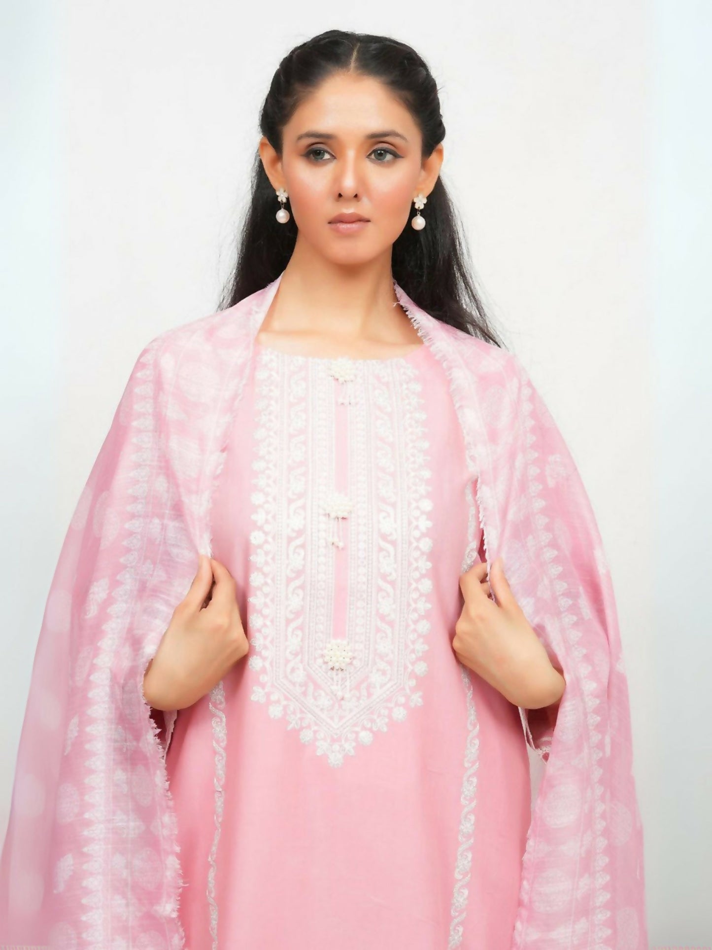 Siraphina Winter Cotton Embroidered Stitched 3-Piece Suit-Gulnoor