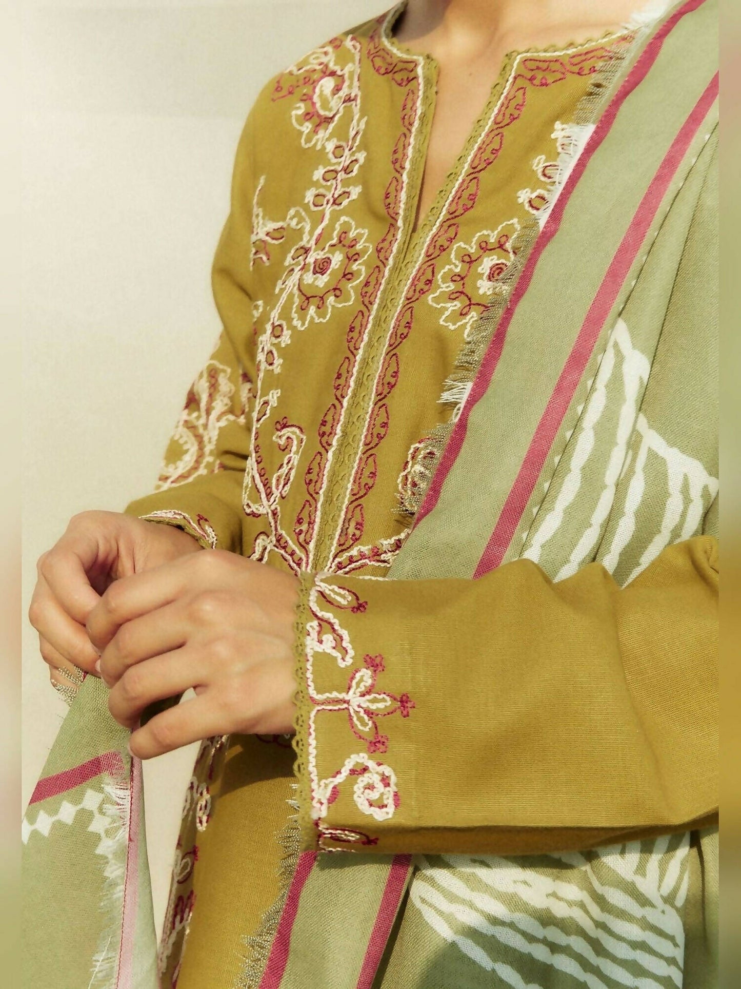 Zara Shahjahan Coco Khaddar Embroidered Unstitched-3-Piece-Suit-CZW24 - 5A