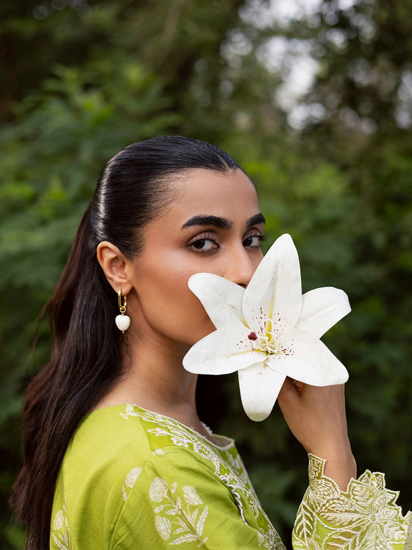 Mahnur Gardenia Khaddar Embroidered Unstitched 3-Piece Suit-GR-03