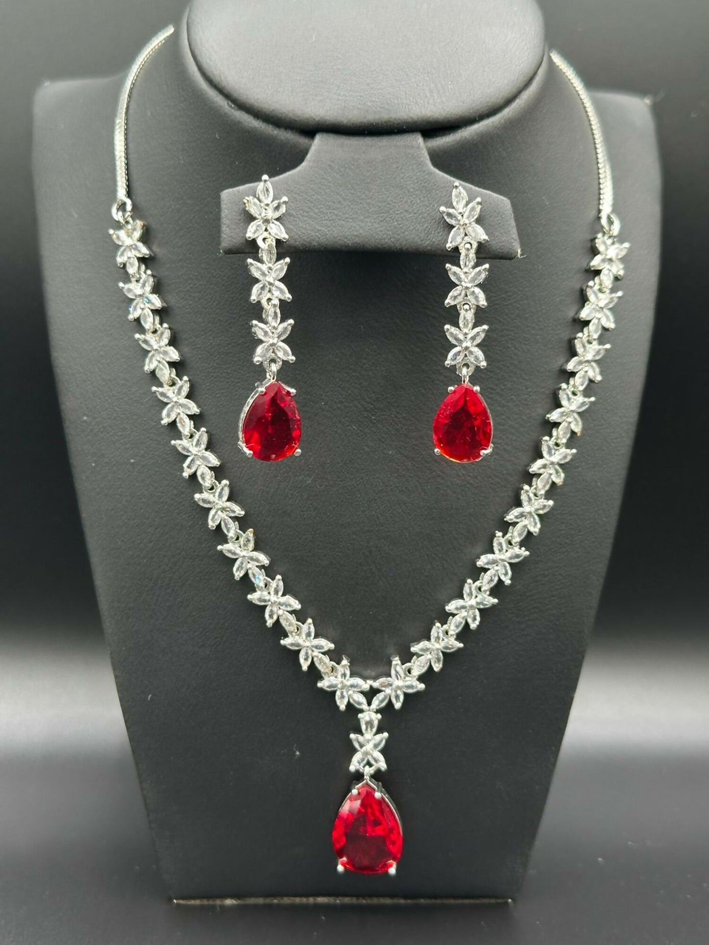 H&A Jewellery One Carat Silver Rhodium Plated Jewellery Set