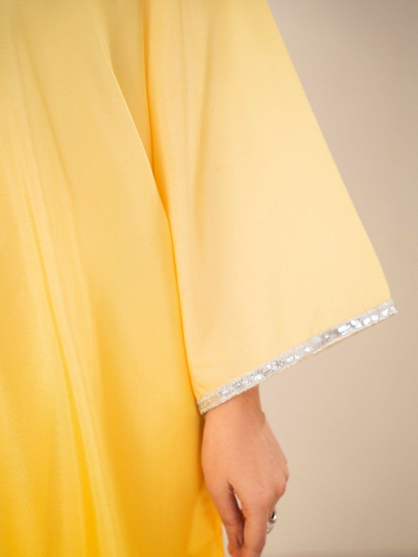 Stylish Collection Whisper Pret Silk Grip Stitched 2-Piece Suit-Coco Silk