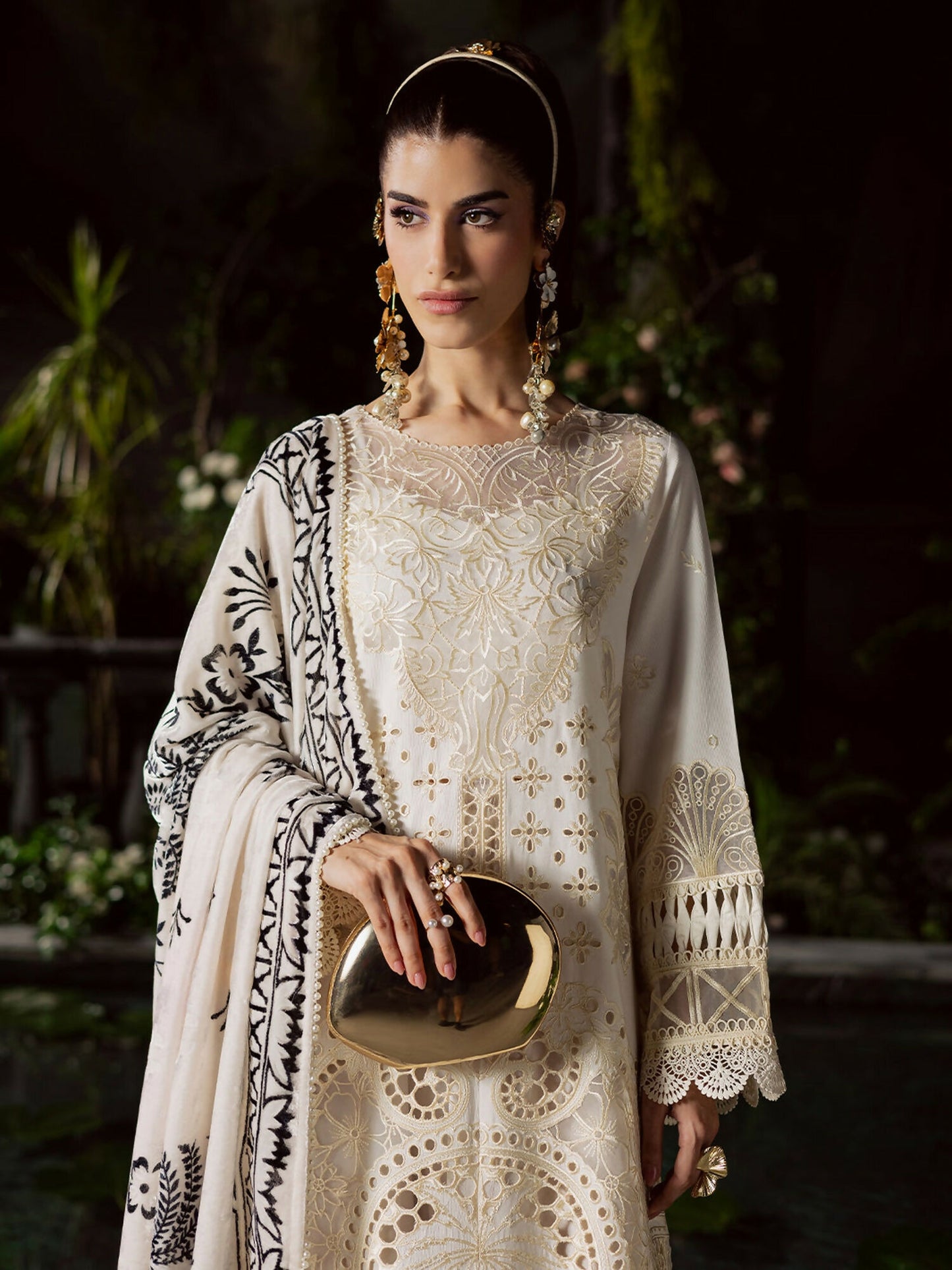 Mahnur Amelia Kotrai Embroidered Stitched 3-Piece Suit–CK-003