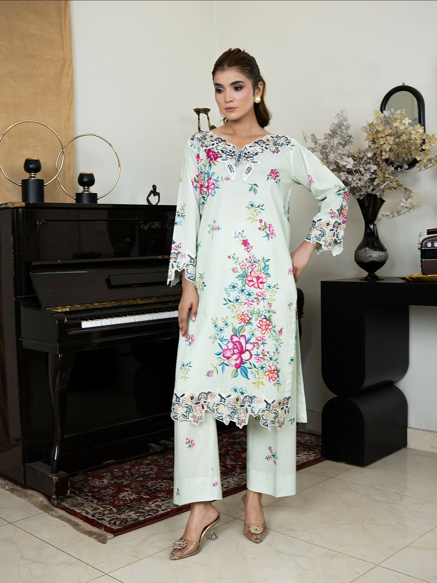 Kachy Dhaagy Lawn Embroidered Stitched 2-Piece Suit