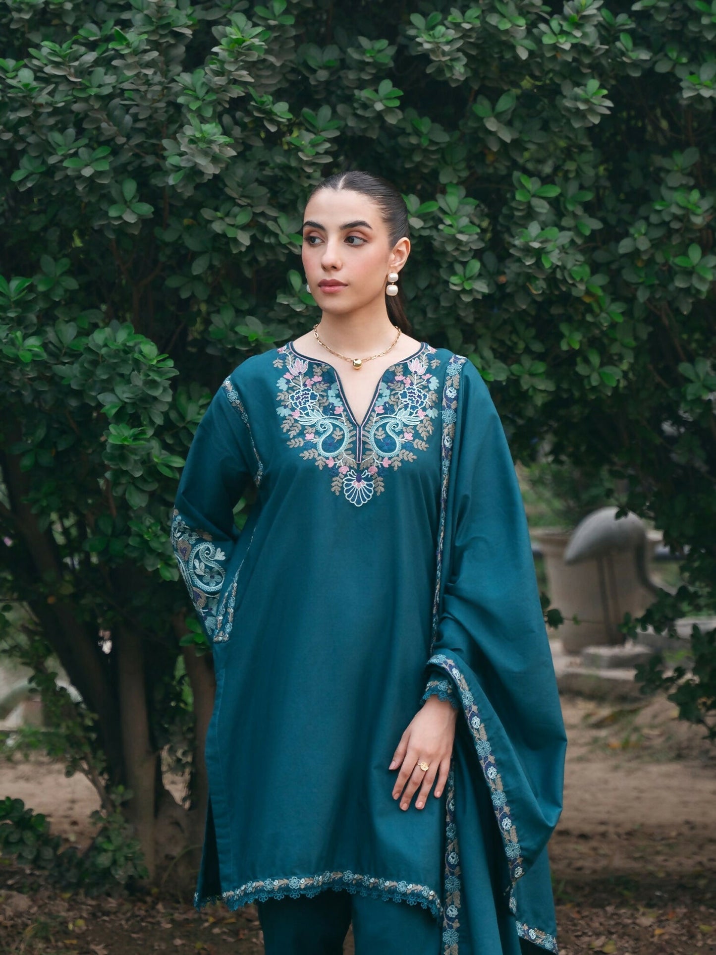 Mannat Clothing Winter-Essentials Khaddar Embroidered Stitched Suit-Aabroo