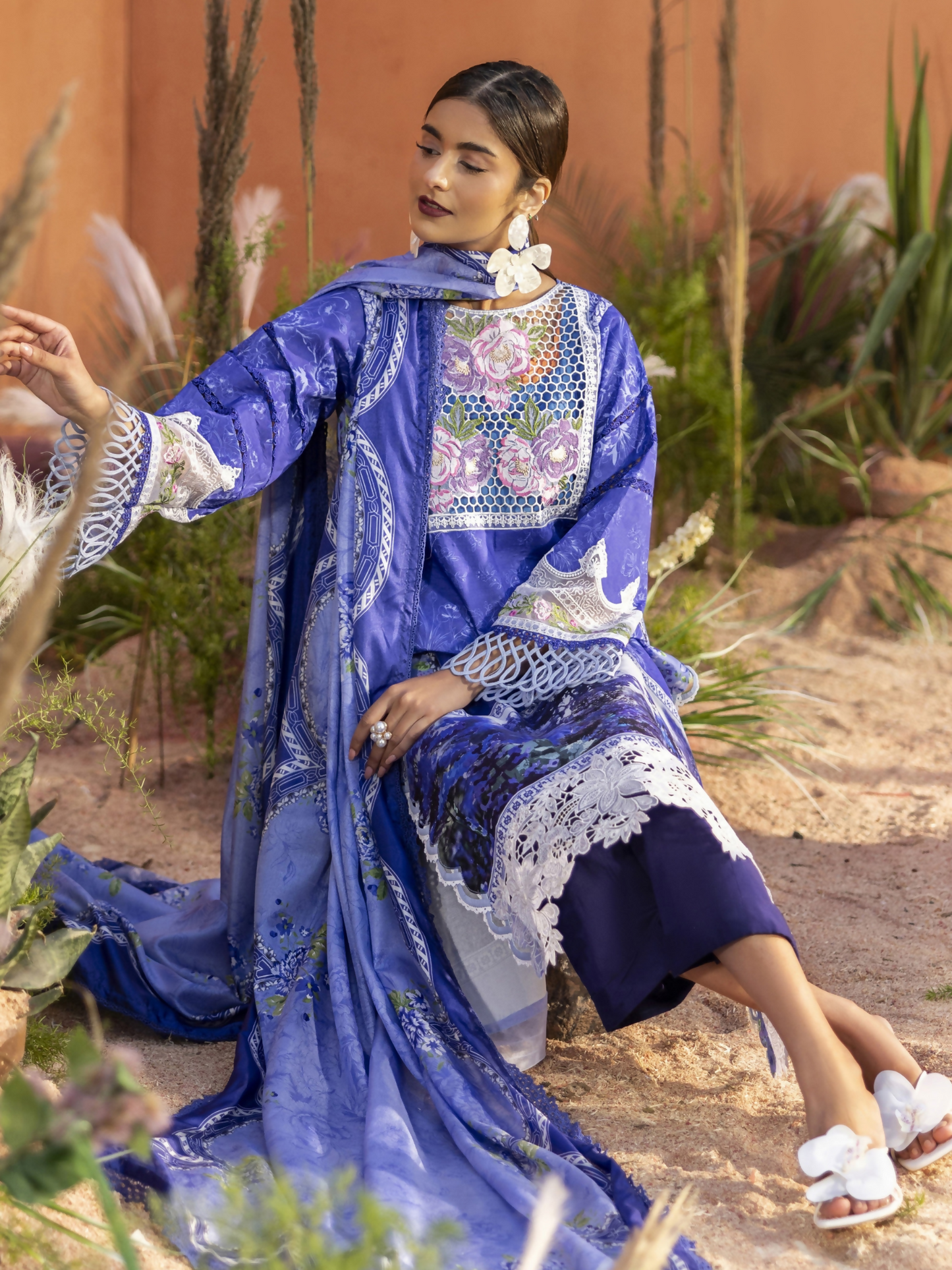 Parishay Ivy Bloom'26 Lawn Embroidered Unstitched 3-Piece Suit-IB-08