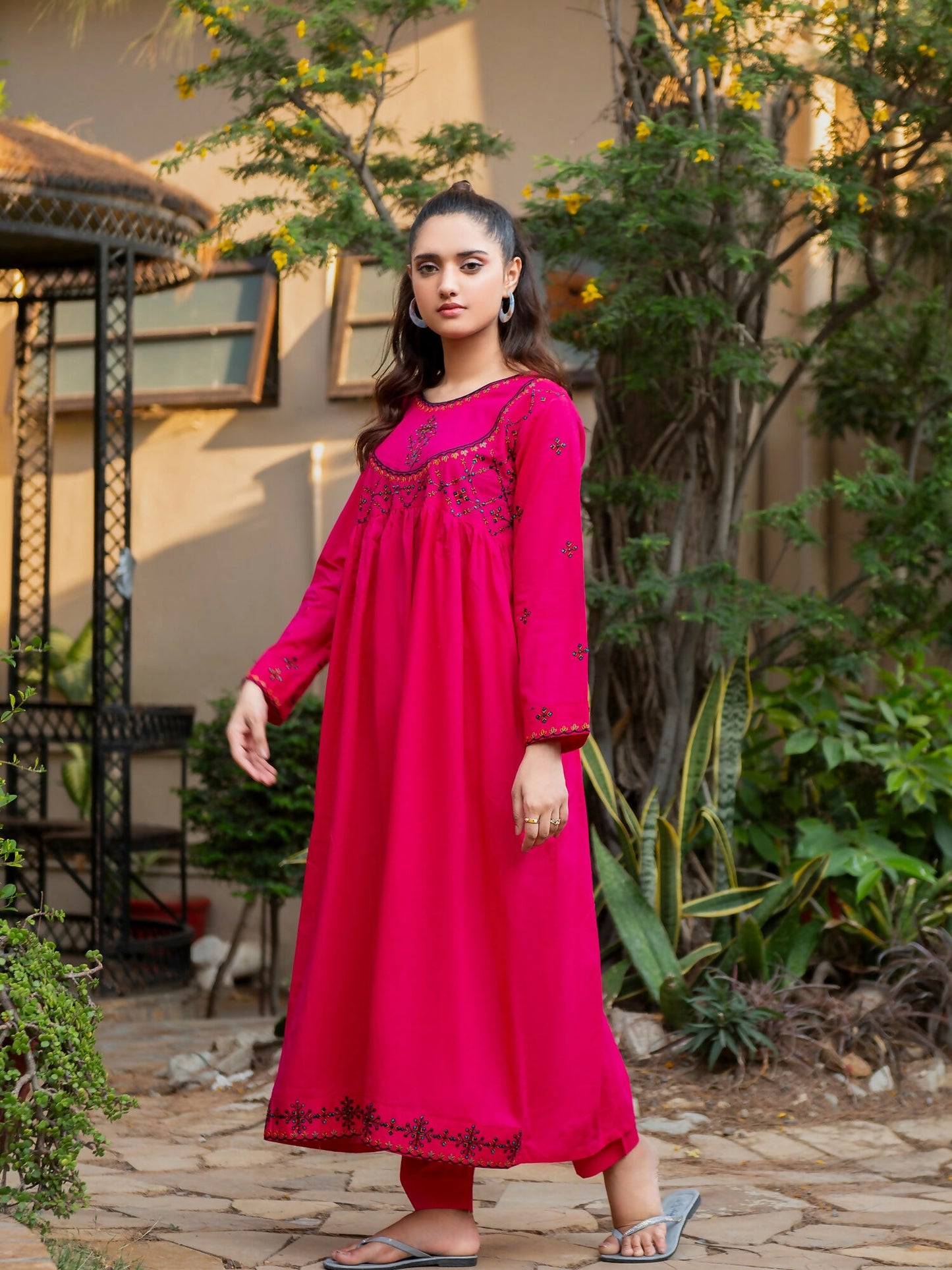 MAK Fashion Lawn Embroidered Stitched 2-Piece Suit-Bahaar