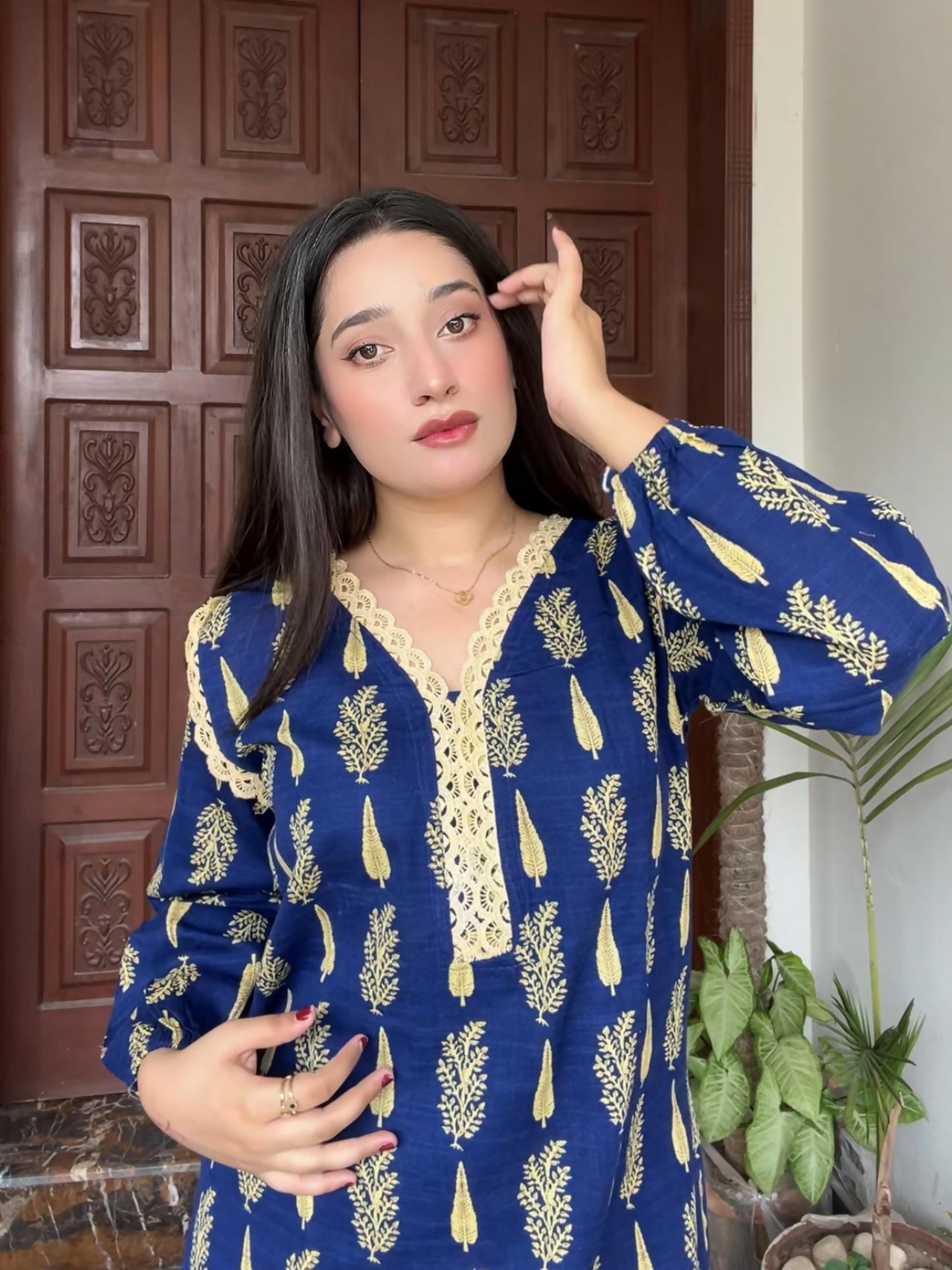 Bin Shaukat Khaddar Printed Stitched 2-Piece Suit