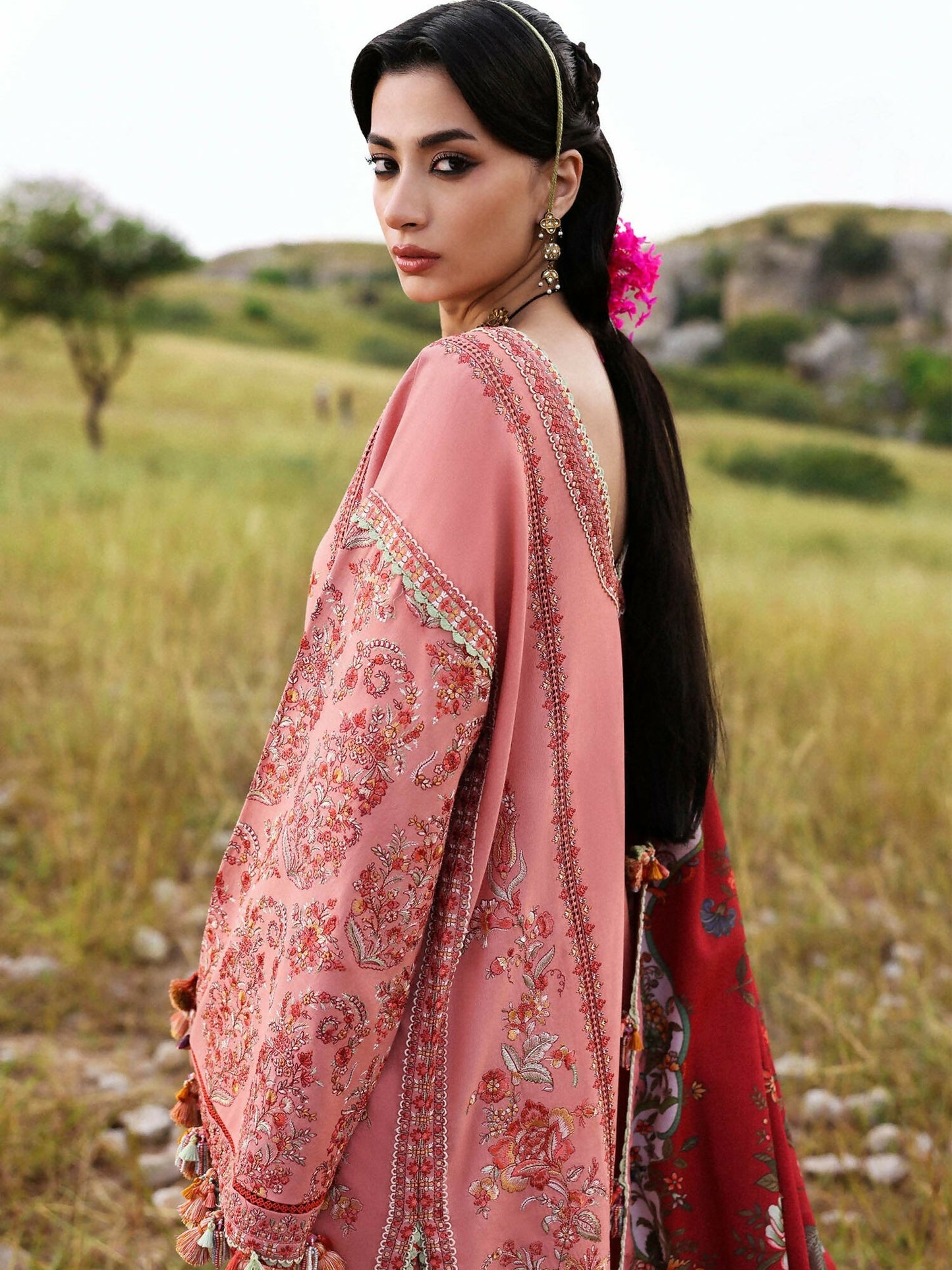 Hussain Rehar Khaddar'25 Embroidered Unstitched 3-Piece Suit-Mahpara