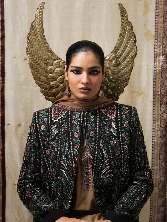 Jugnu by Hussain Rehar Khaddar Pret’26 Wool Embroidered Scarf-Najma