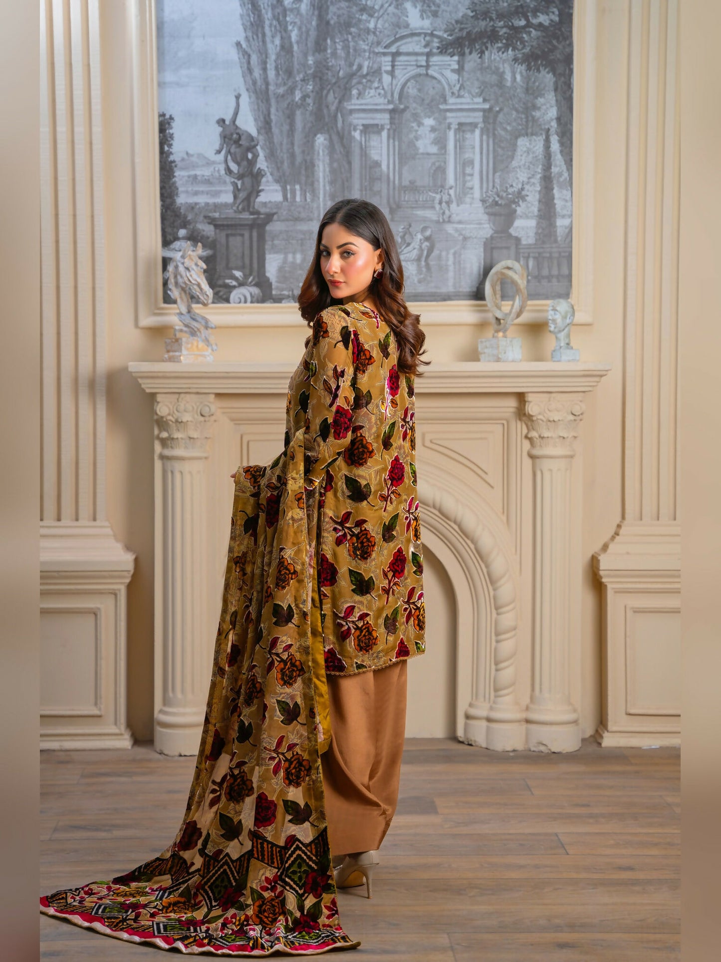 Noori Palachi Embossed Printed Unstitched 3-Piece Suit