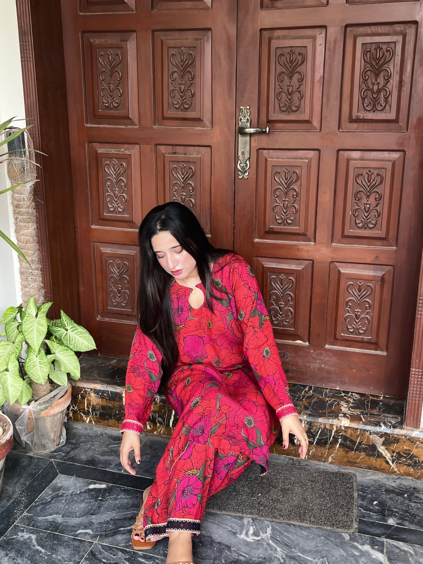 Bin Shaukat Khaddar Printed Stitched 2-Piece Suit