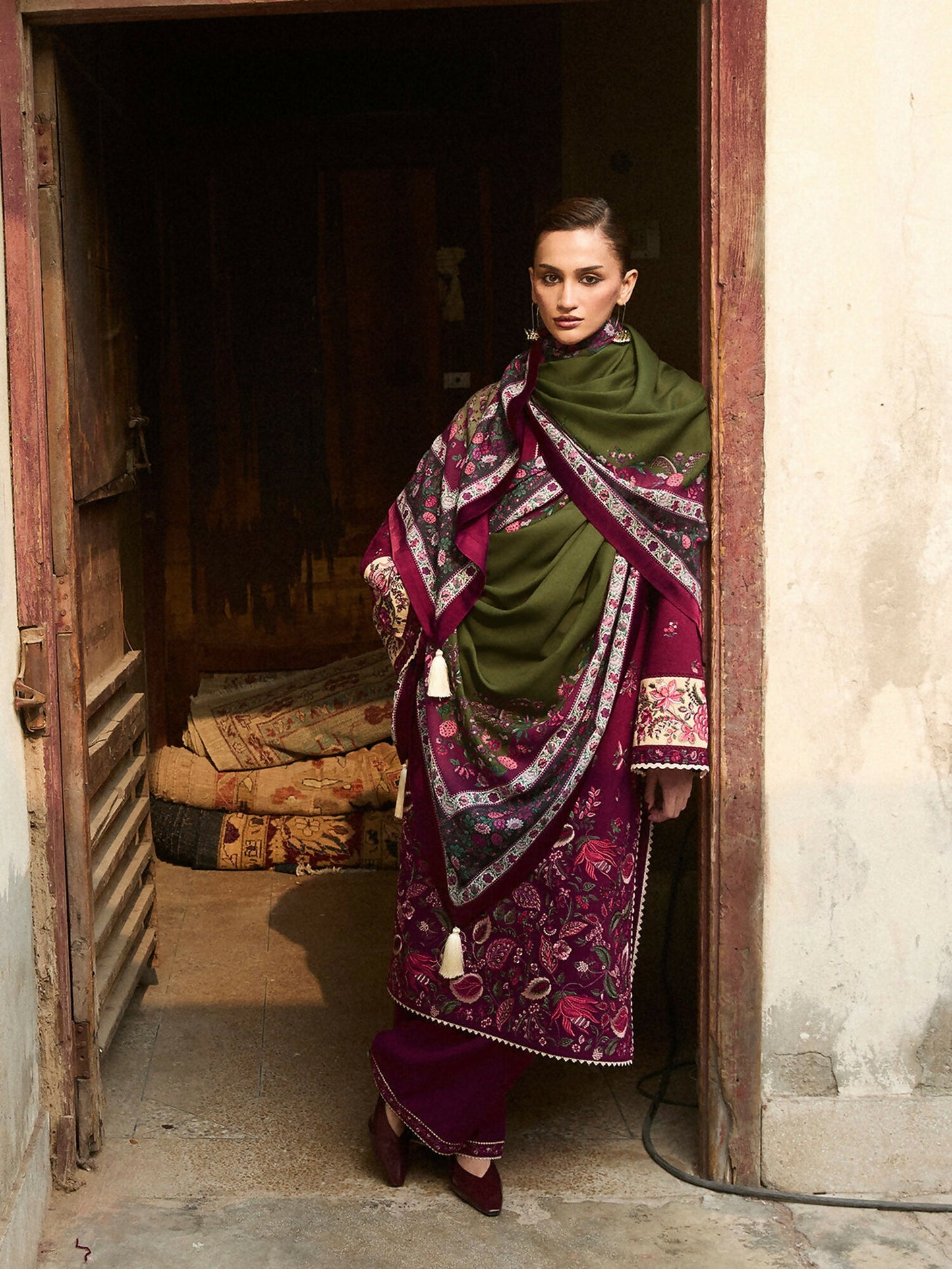 Jugnu by Hussain Rehar Karandi AW'25 Edit III Embroidered Unstitched 3-Piece Suit-Tiran