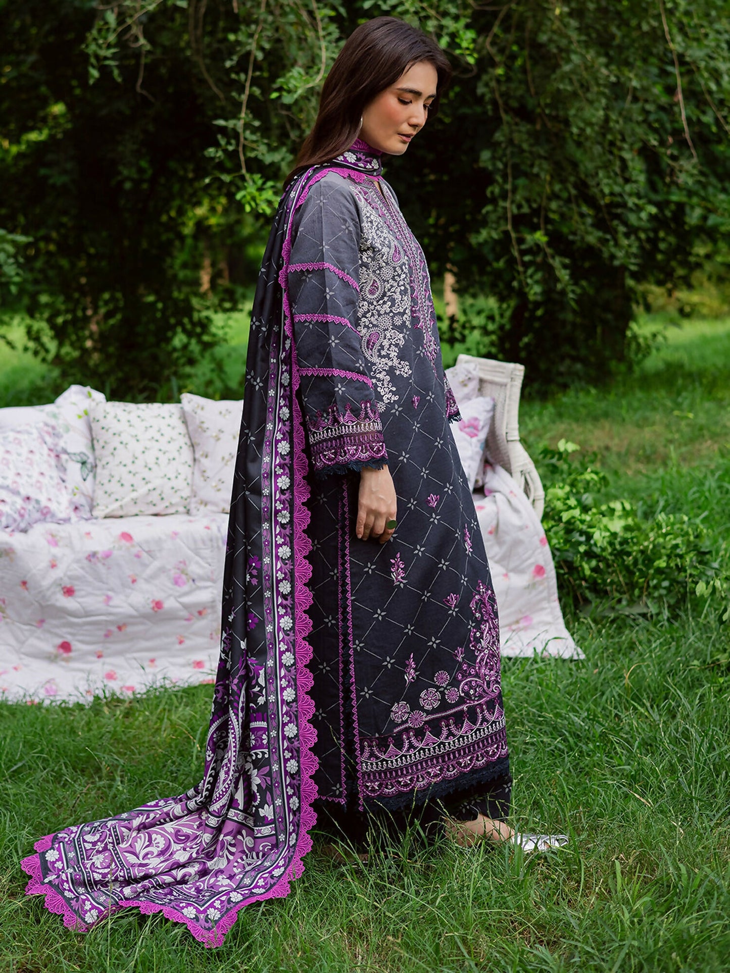 Mahnur Gardenia Khaddar Embroidered Unstitched 3-Piece Suit-GR-02