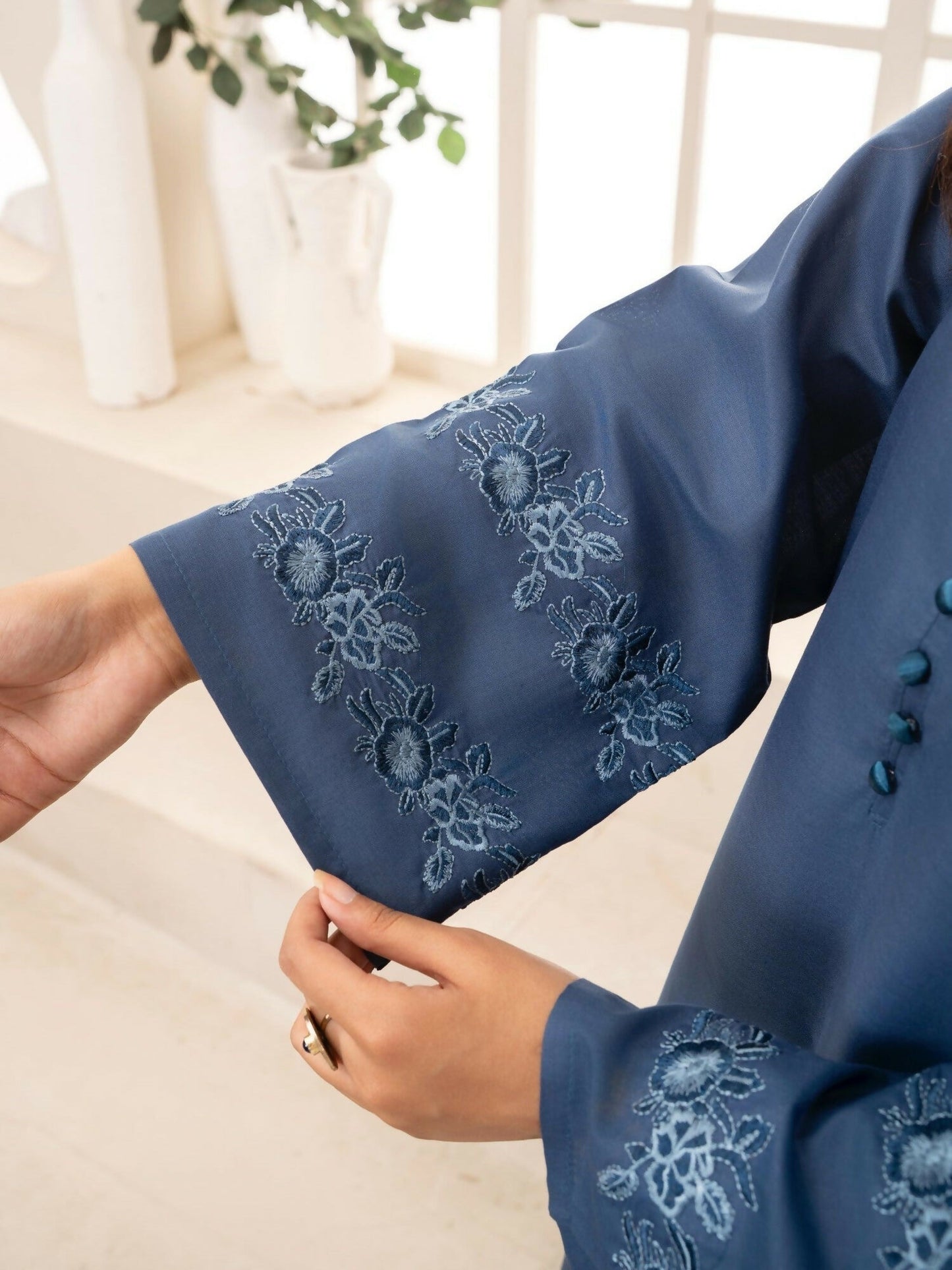 Stylish Collection Aaraish Cotton Embroidered Stitched 2-Piece Suit-Chic Pocket