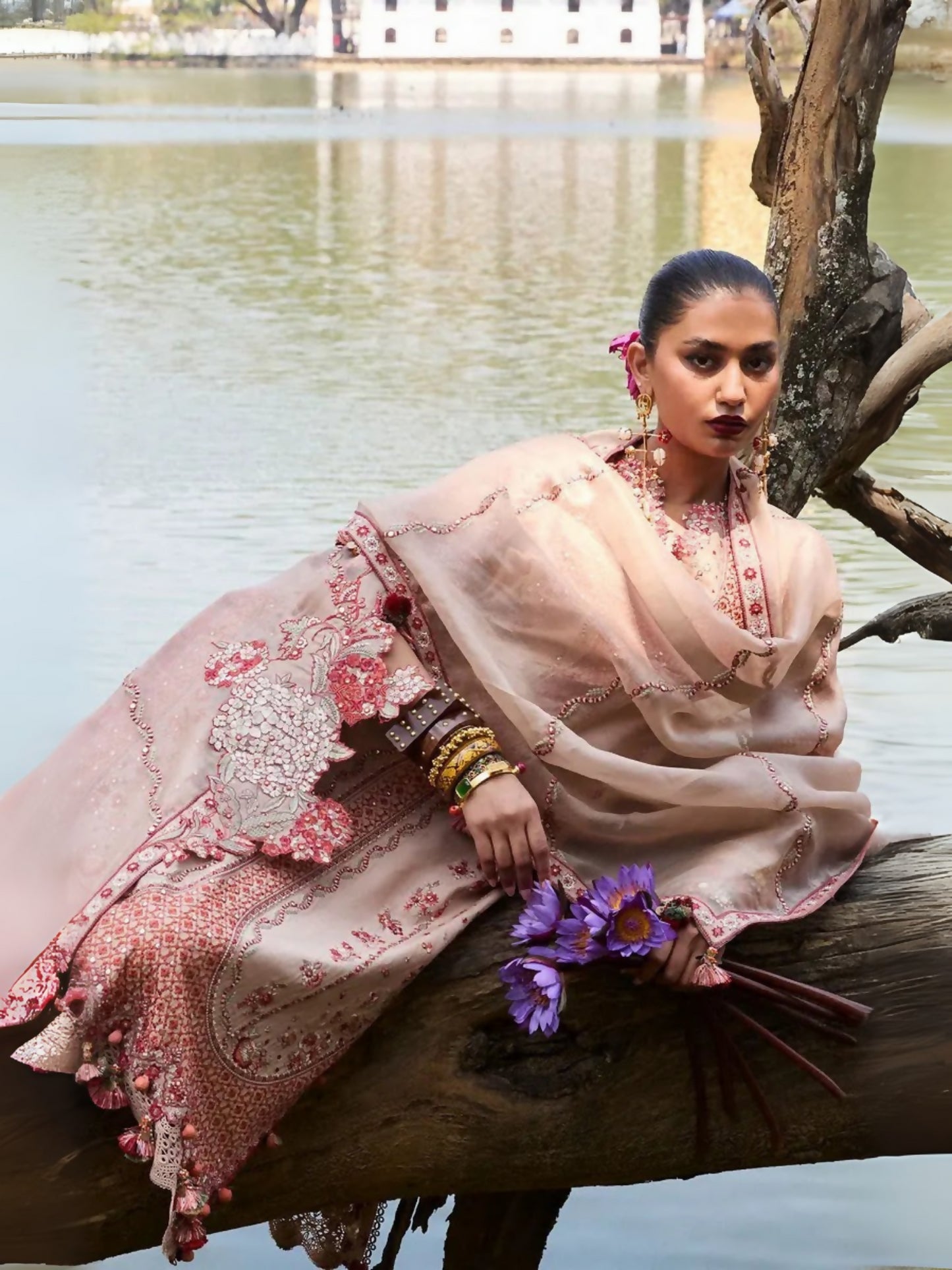 Hussain Rehar Lawn'25 Embroidered Unstitched 3-Piece Suit-Mari