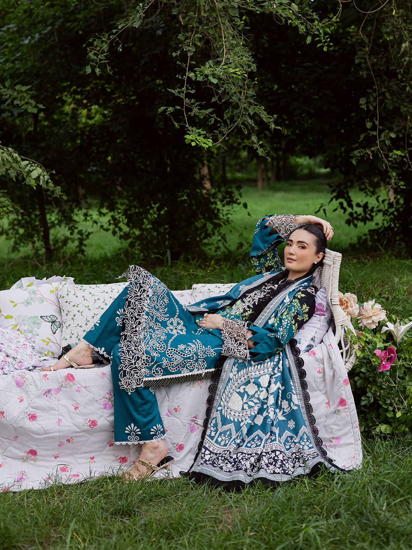 Mahnur Gardenia Khaddar Embroidered Unstitched 3-Piece Suit-GR-04