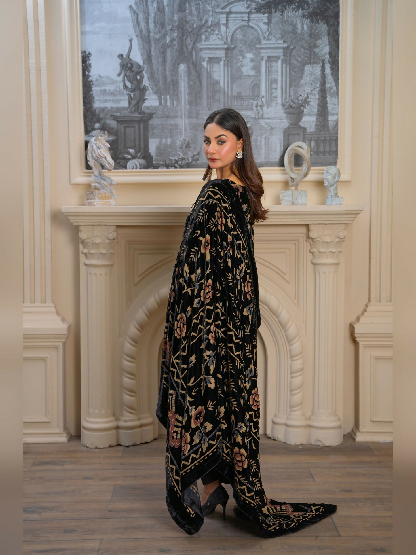 Noori Palachi Embossed Printed Unstitched 3-Piece Suit