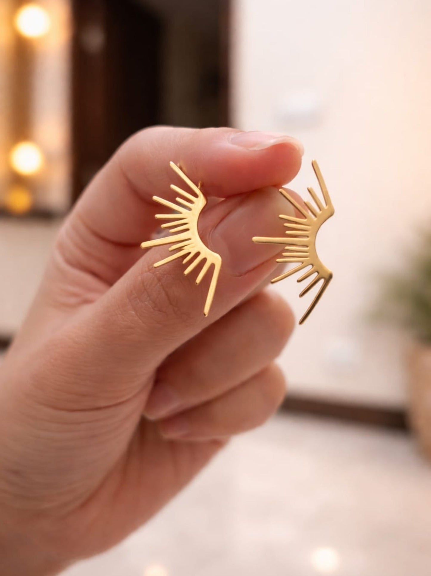 Golden Durwaj's Stud Earrings-DW-072