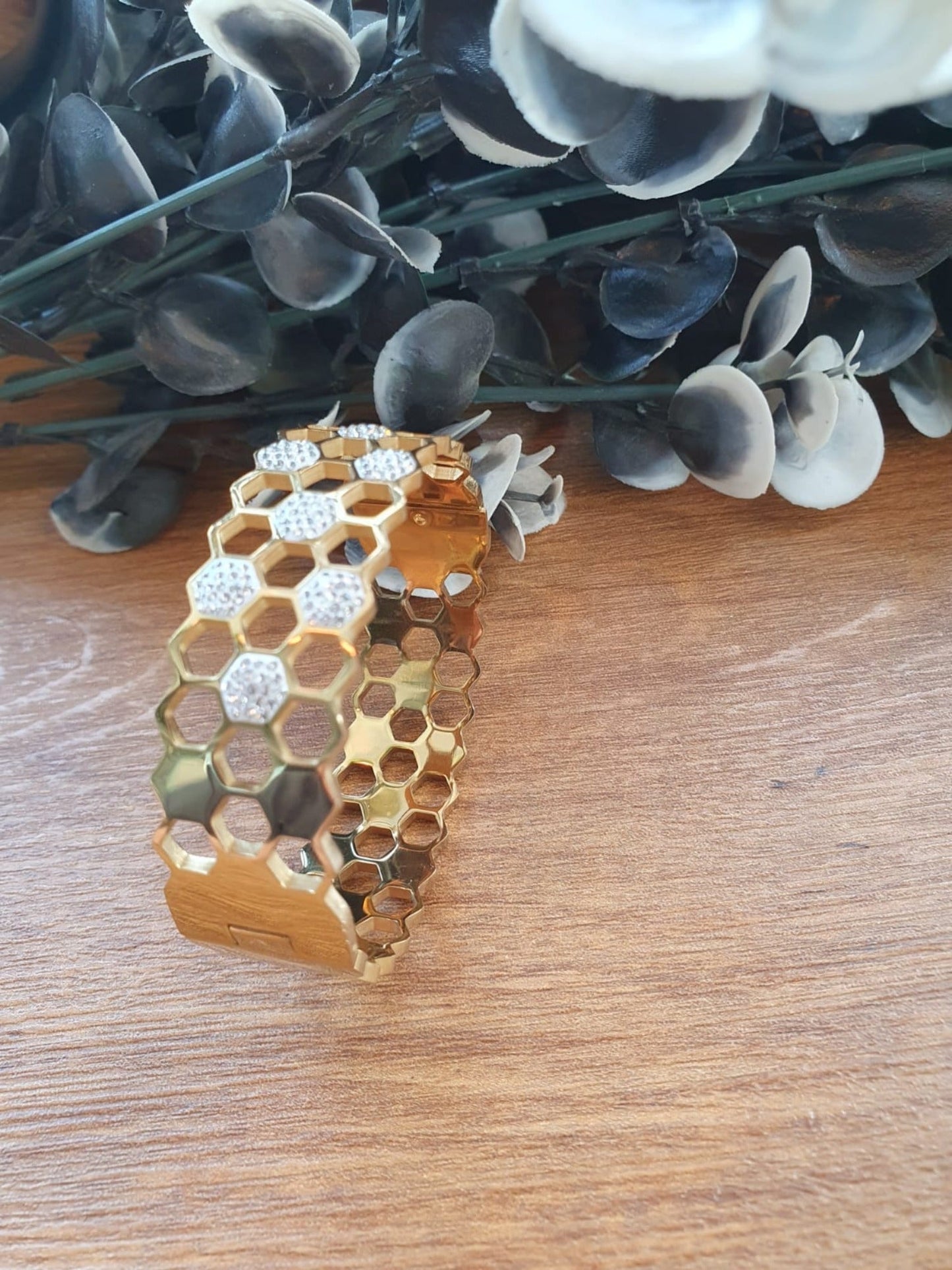 Golden Rameen's Collection Bangle
